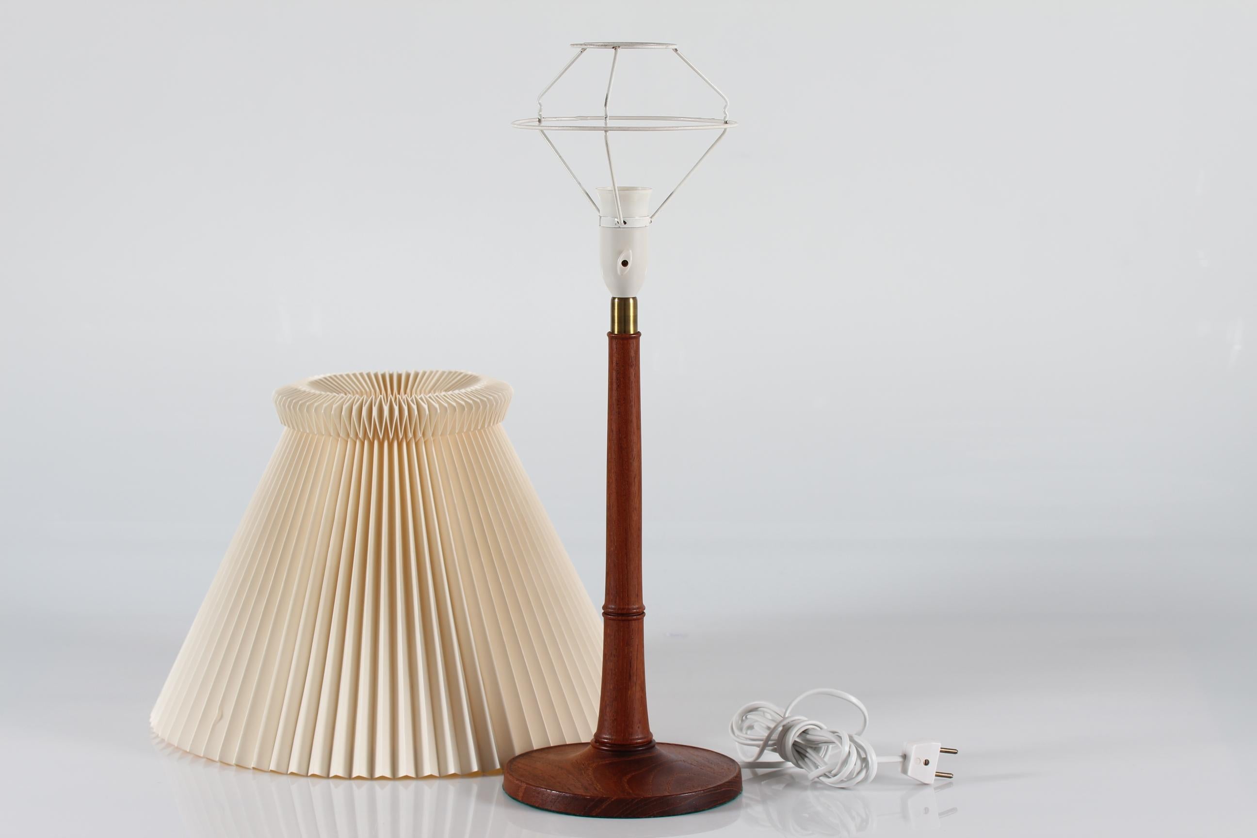Danish Esben Klint Table Lamp Teak no. 327 with Original Le Klint Lamp Shade