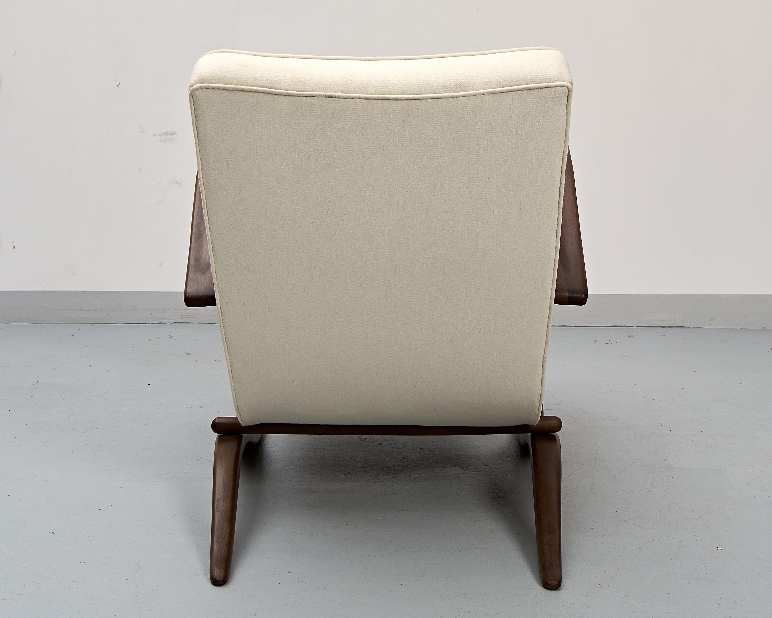 H-269 Lounge Chair by Jindrich Halabala, 1940s In Good Condition For Sale In Poznań, PL