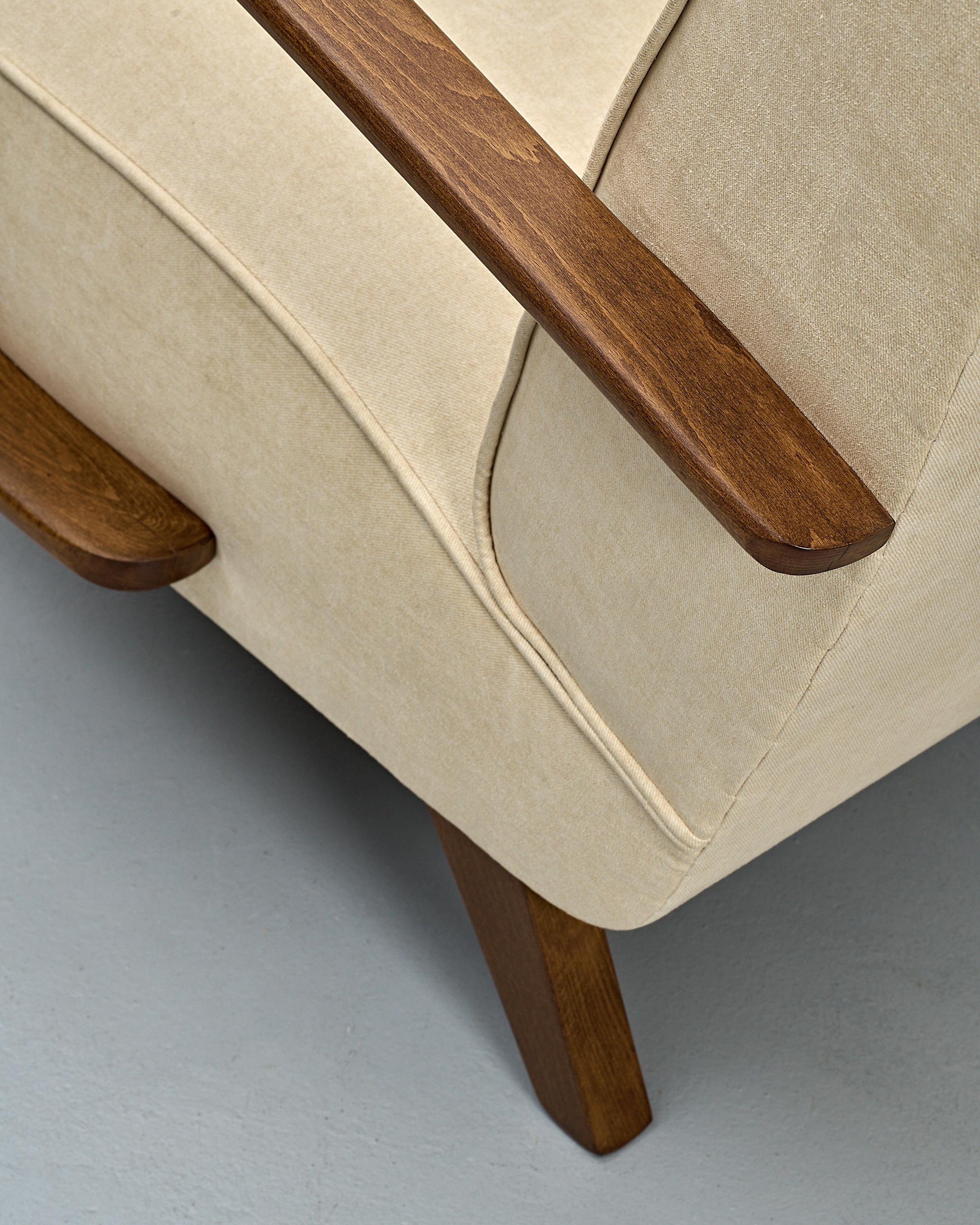 H-410 Bentwood Armchair by Jindřich Halabala, 1930s For Sale 8