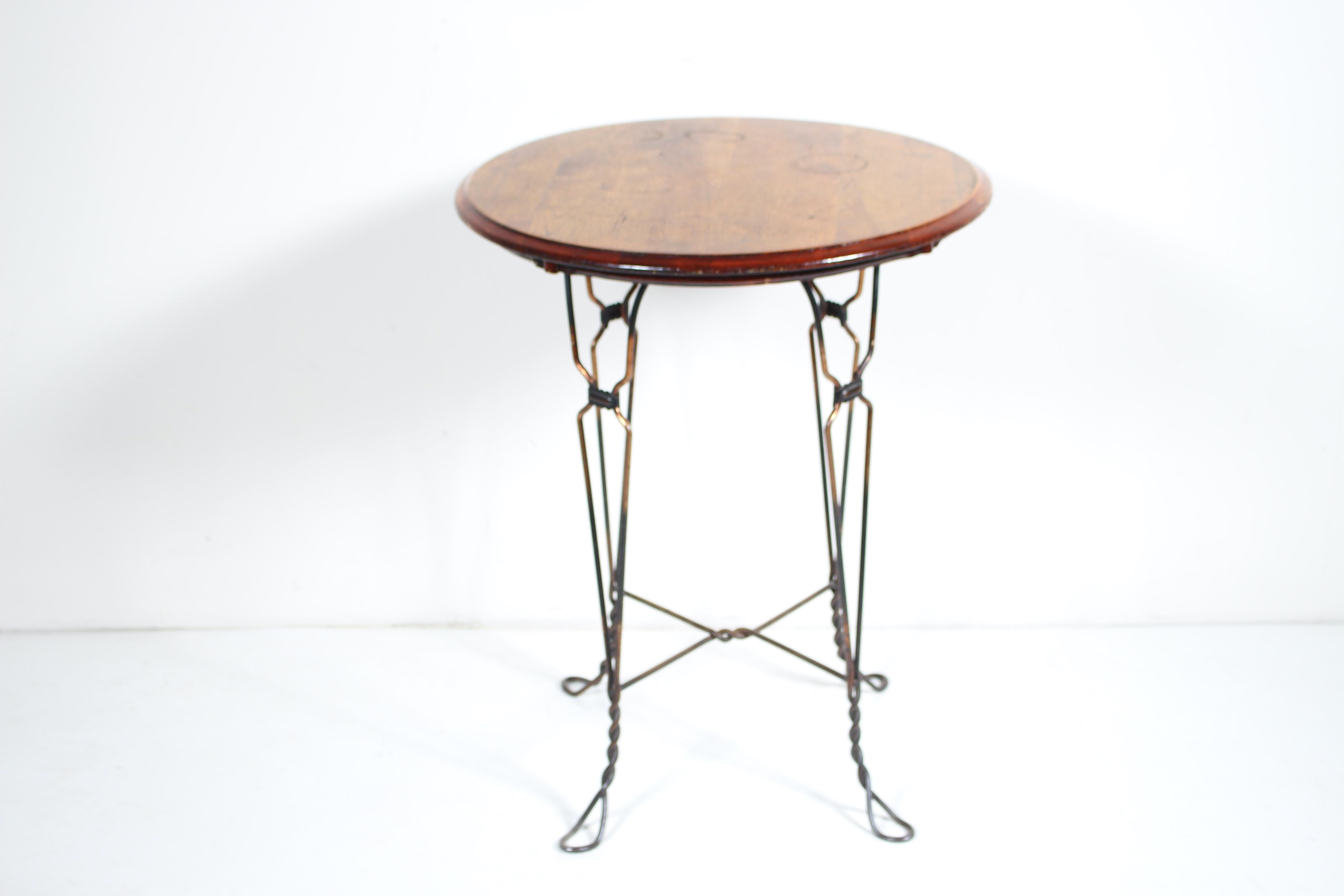 H. Andrews Oak & Twisted Wire Japan Finish Ice Cream Parlor Cafe Table, C. 1900 For Sale 12