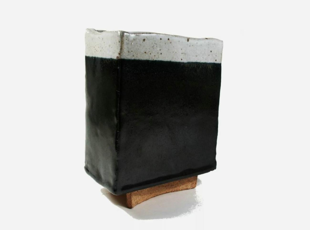 Modern H. ASHMILL - Slab Form Studio Pottery Vase - Signed - Canada - Late 20th C. For Sale