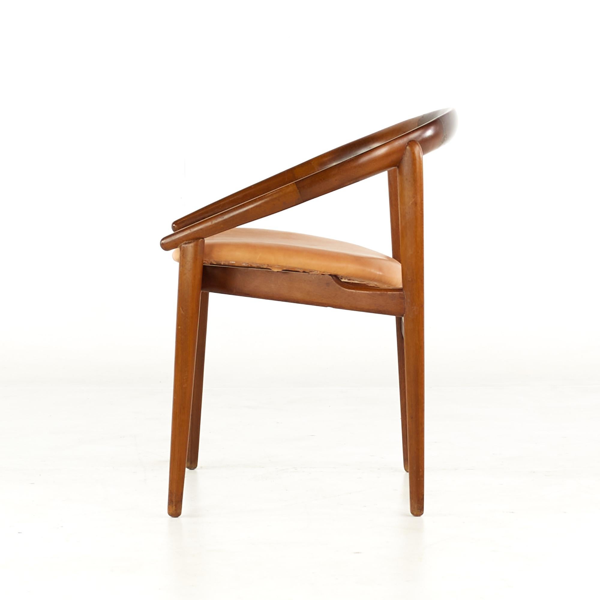 H Brockmann Petersen for Louis G Thiersen MCM Teak Horseshoe Chairs, Pair For Sale 4