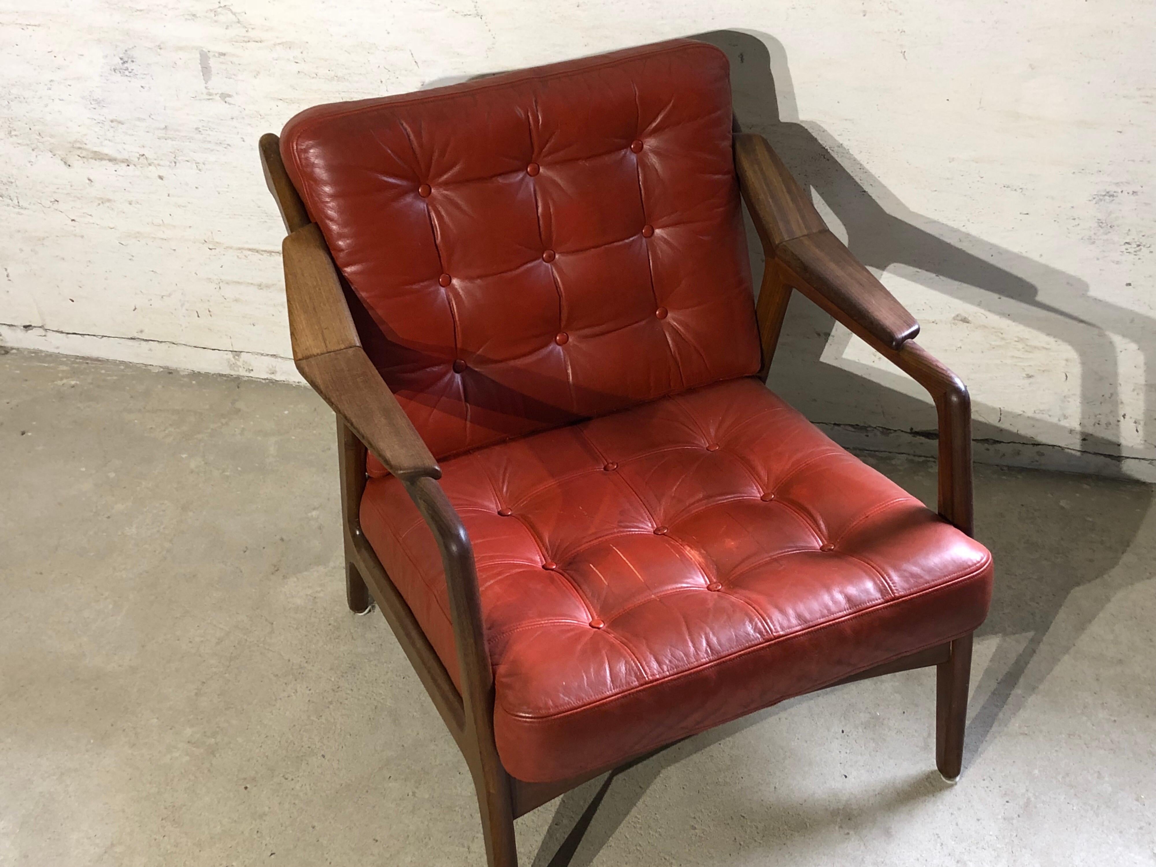 Mid-20th Century H. Brockmann Petersen Loungechair, Red Leather Mid-Century Modern For Sale