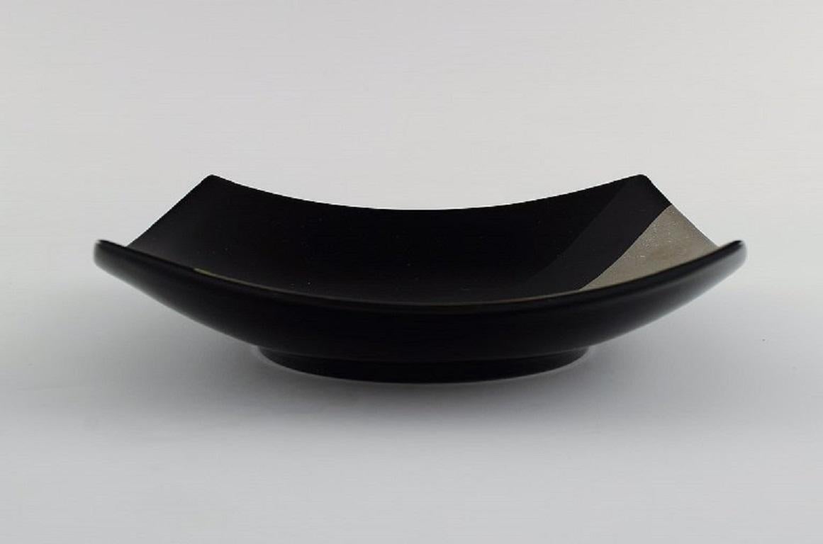 Modern H. Dresler for Rosenthal. Bowl / Dish in Hand-Painted Porcelain, 1980s For Sale