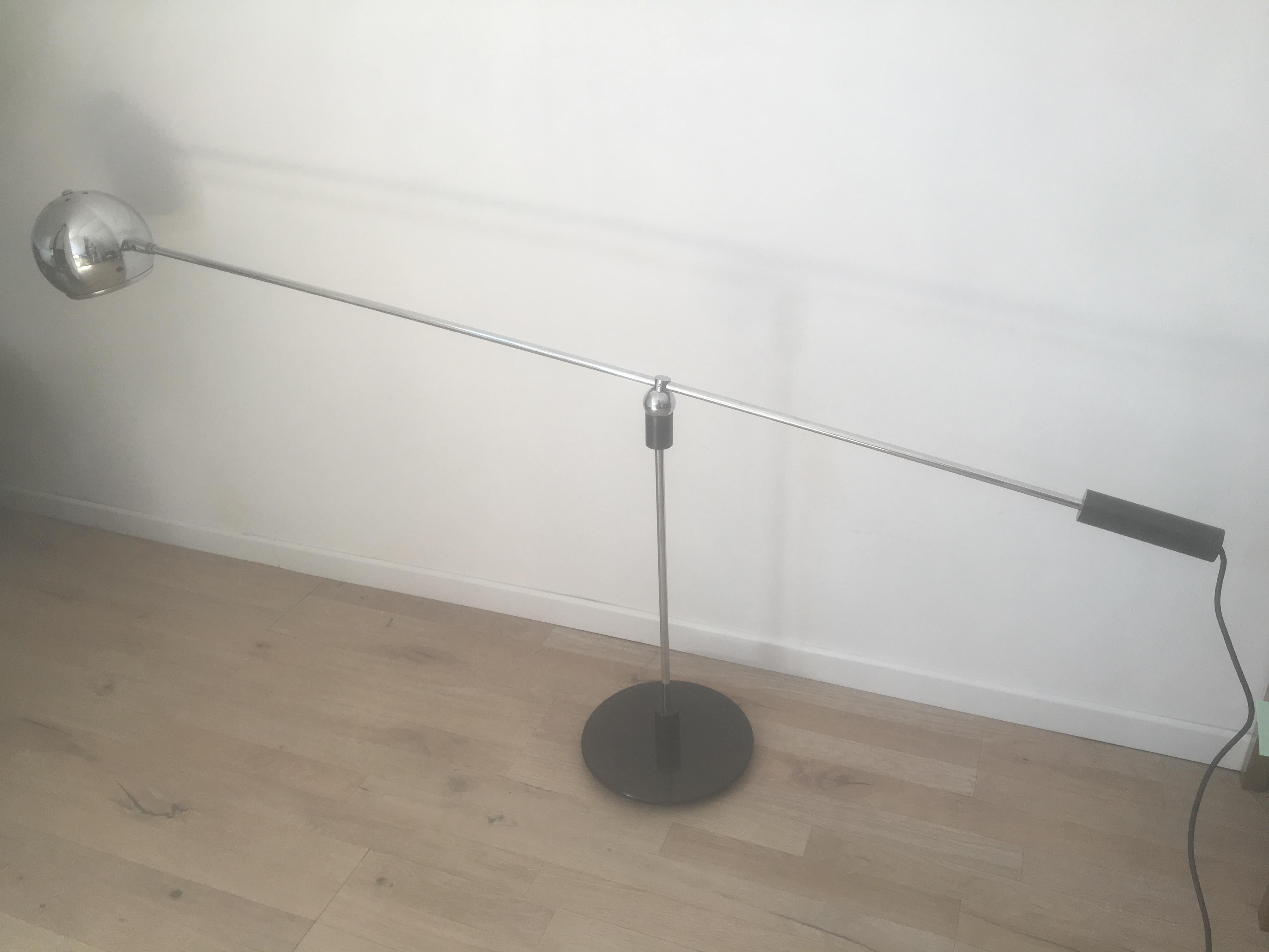 Lacquered H Fillekes Artiforte Large Magnetic Floor lamp with Counterweight, 1960s For Sale