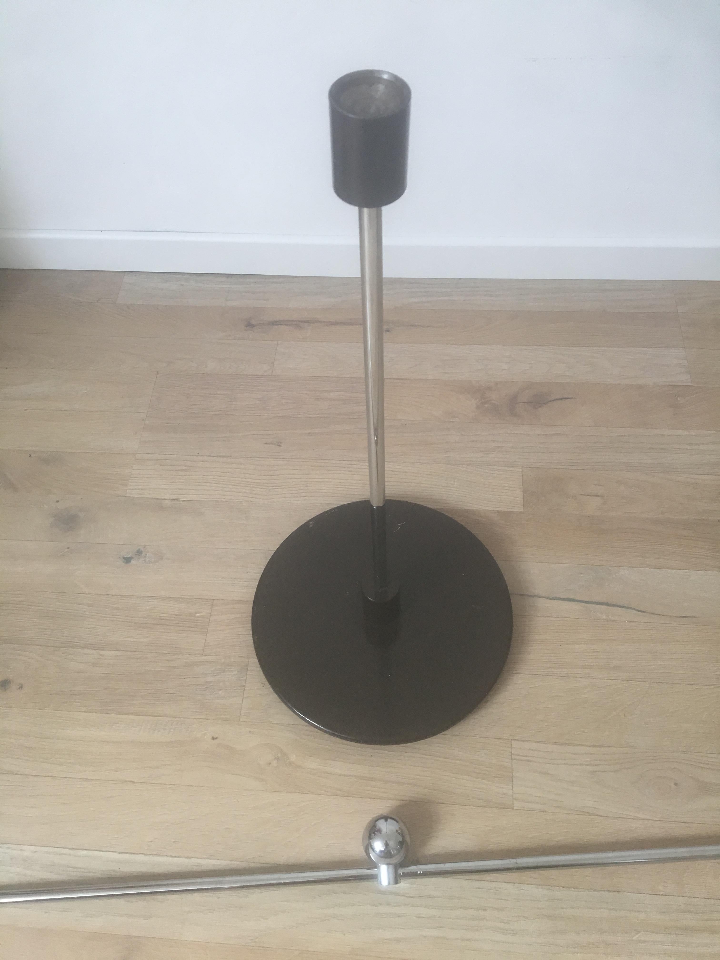 H Fillekes Artiforte Large Magnetic Floor lamp with Counterweight, 1960s For Sale 1