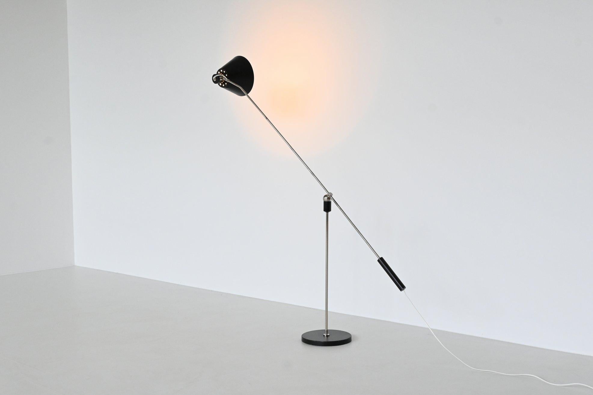 H. Fillekes Magneto floor lamp Artiforte The Netherlands 1954 8