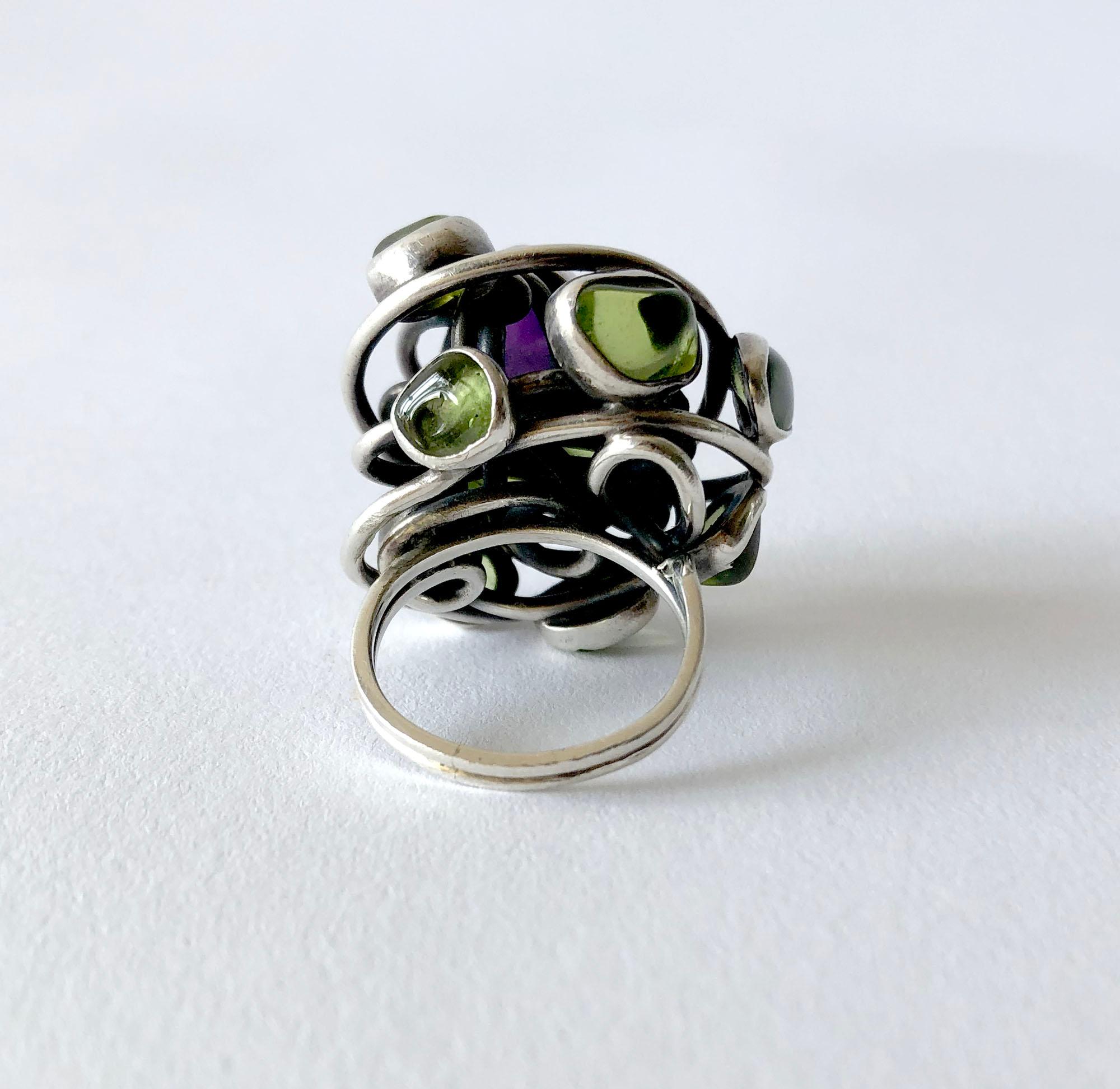 H. Fred Skaggs Arizona Modernist Sterling Amethyst Peridot Ring In Good Condition In Palm Springs, CA