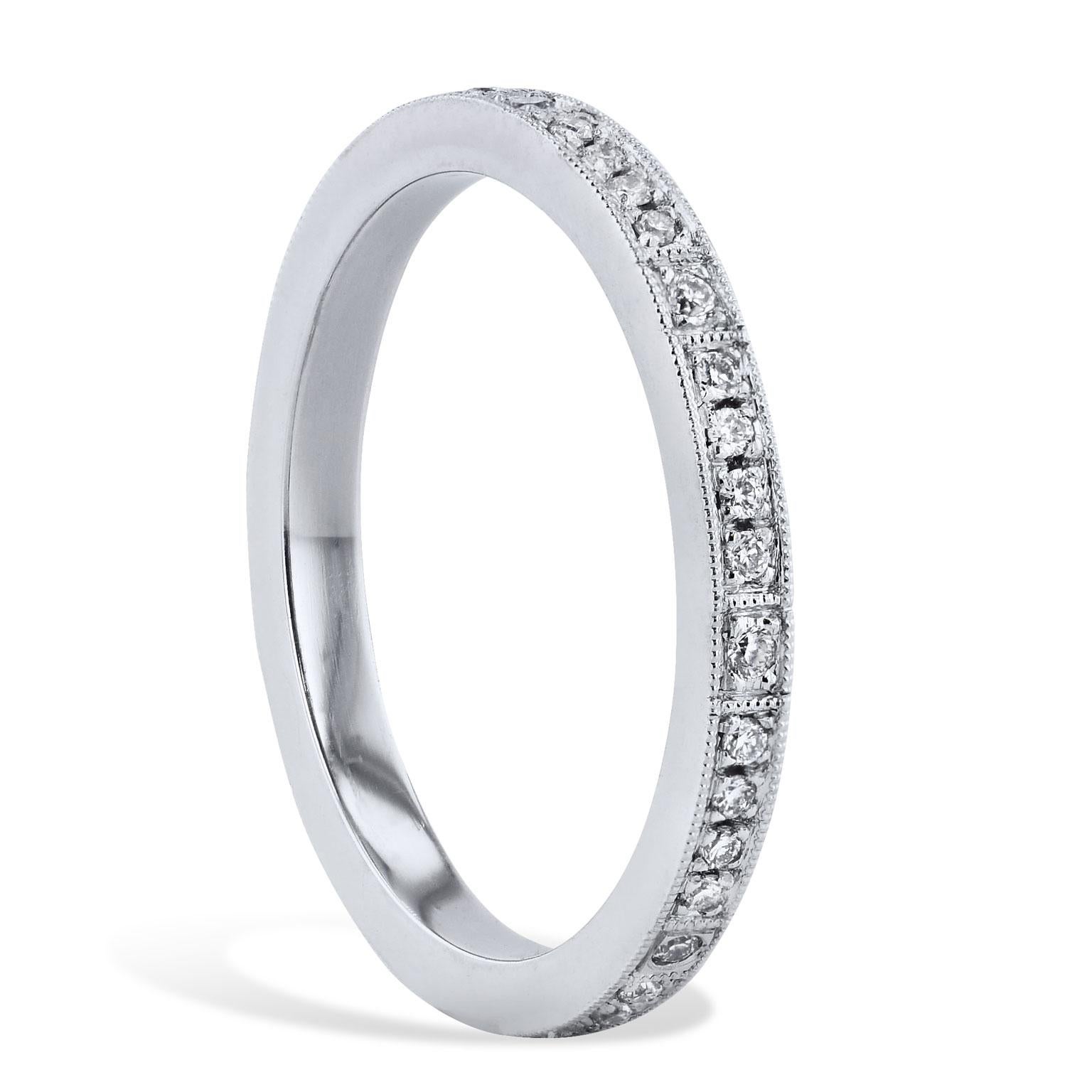 0.19 Karat Runder Diamant Pave Platin Ewigkeitsring Handgefertigt von H&H Jewels im Zustand „Neu“ im Angebot in Miami, FL