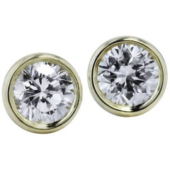 H
H 0.38 Carat Diamond Bezel-Set Stud Earrings H
H 0.38 Carat Diamond Bezel-Set Stud Earrings