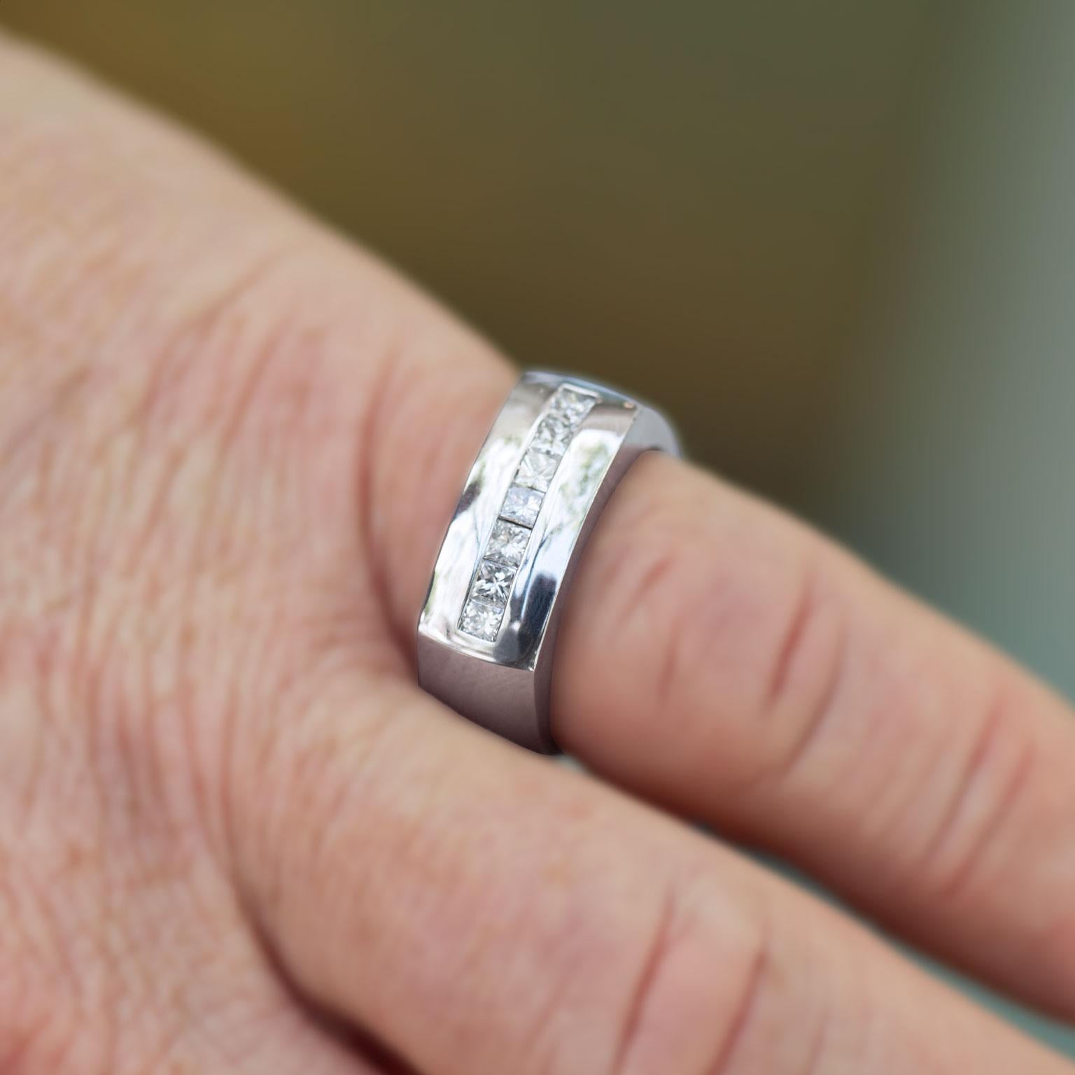 Women's H & H Men's 0.75 Carat Princess Cut Men's Diamond Band Ring