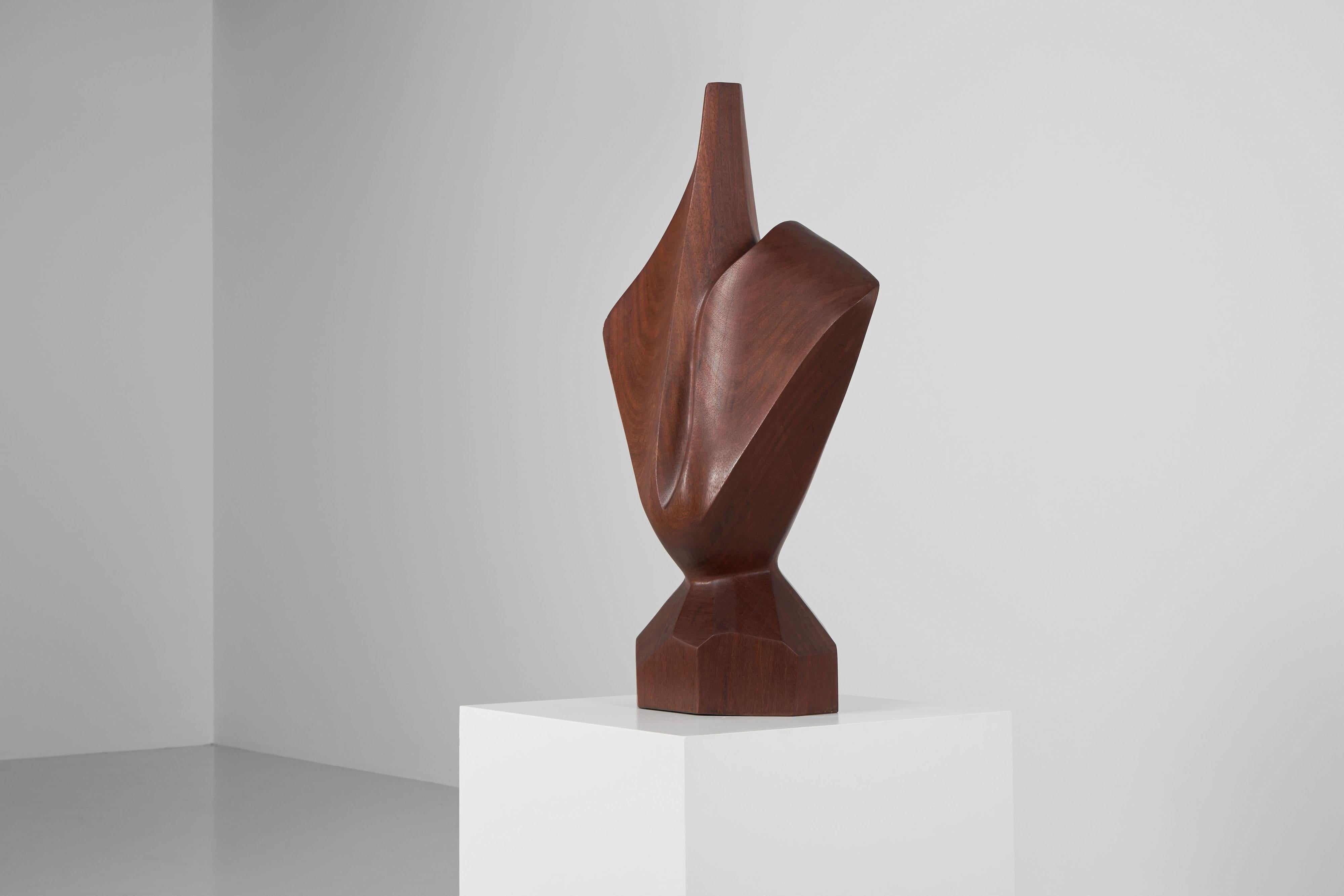 H Louis Noel abstract kambala sculpture Belgium 1989 In Good Condition For Sale In Roosendaal, Noord Brabant
