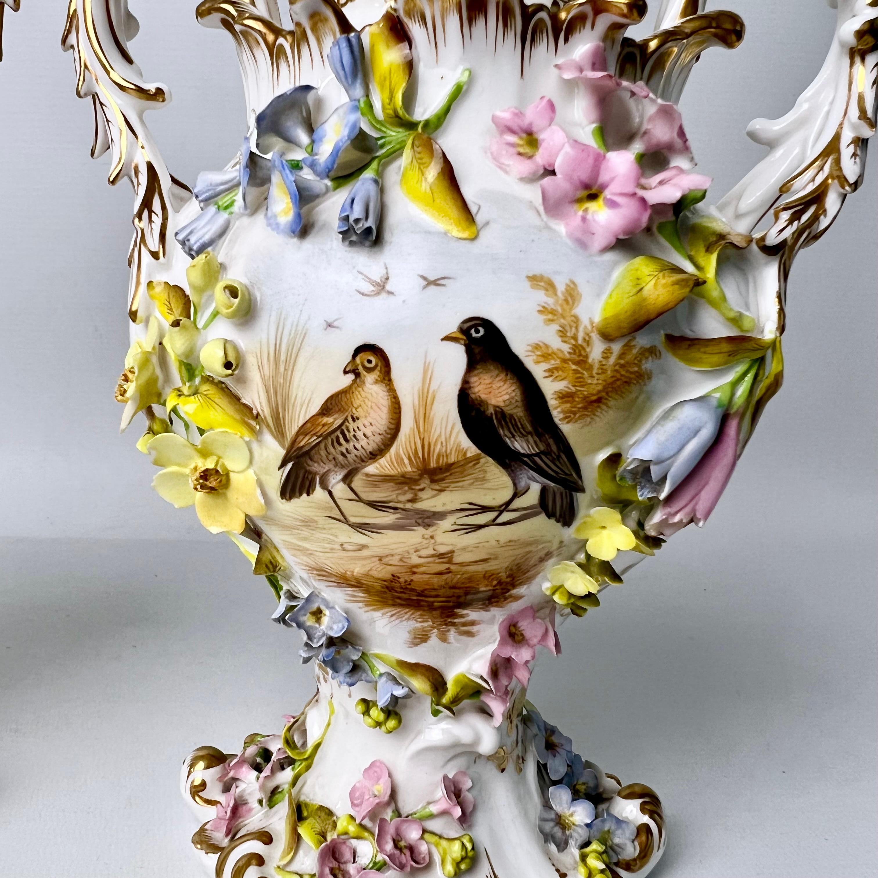 H & R Daniel Garniture of 3 Potpourri Vases, Encrusted Flowers, Birds, ca 1840 In Good Condition In London, GB