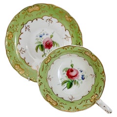Tasse à thé en porcelaine H & R Daniel, vert pomme avec roses roses, néo-rococo C1840