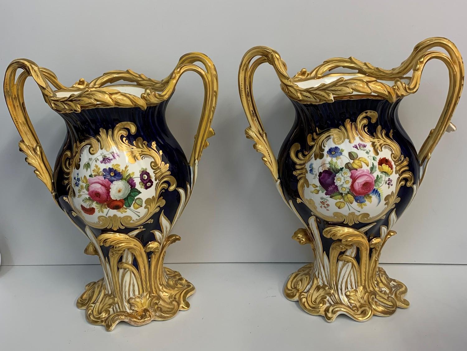 English H & R Daniel Floral Laurels Hand painted 19th Century Decorative Vases For Sale 6