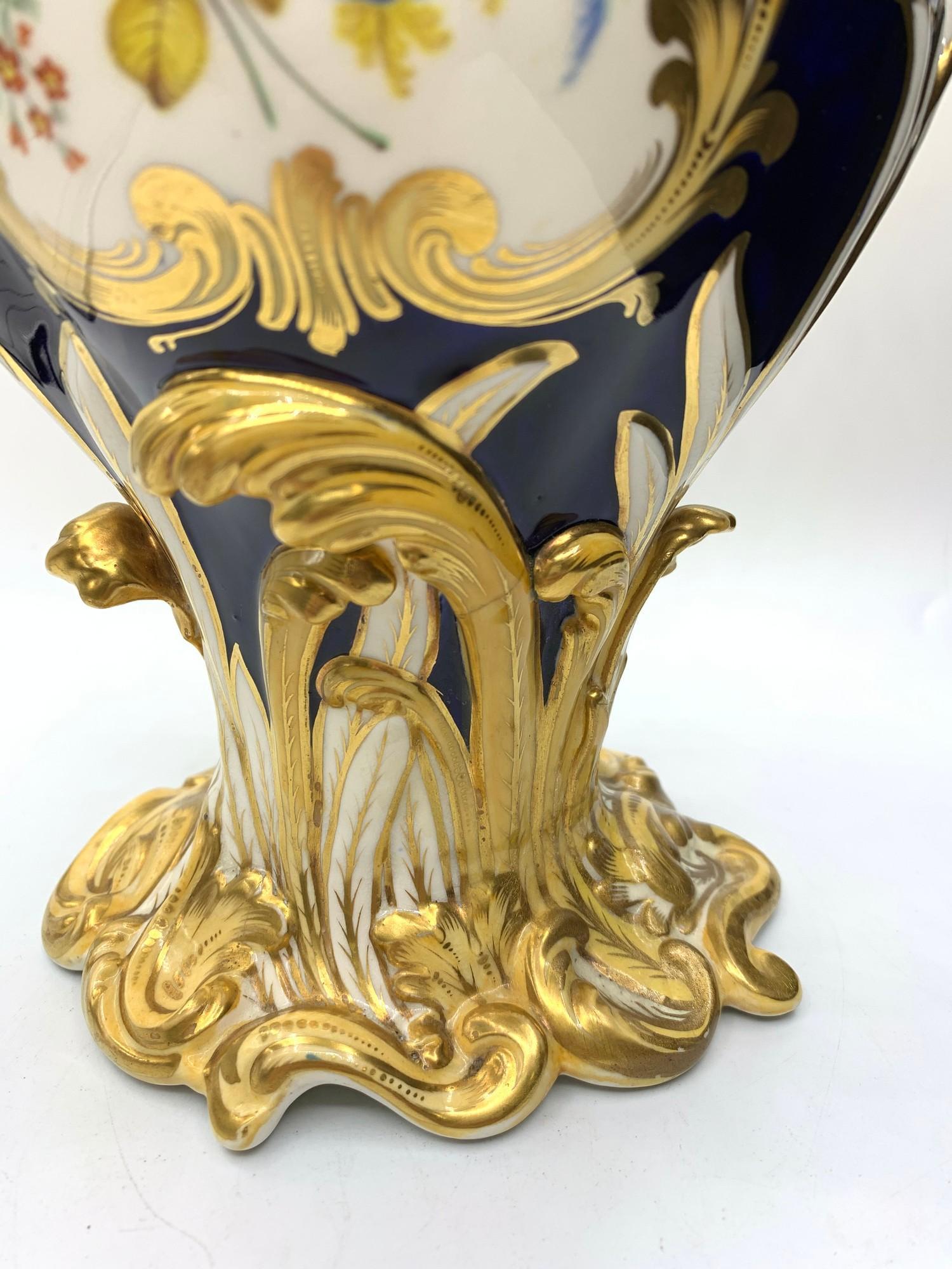 English H & R Daniel Floral Laurels Hand painted 19th Century Decorative Vases For Sale 8