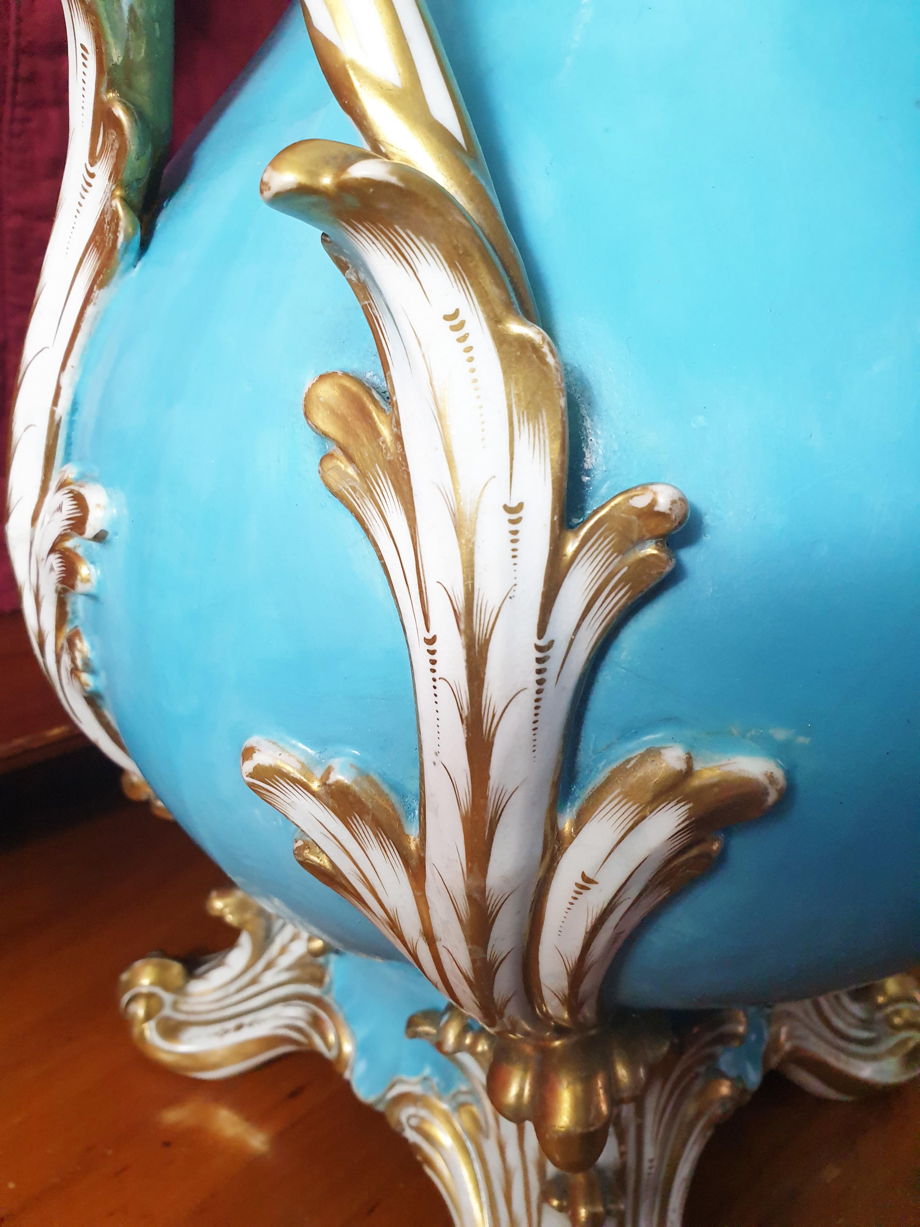 British H & R Daniel Turquoise Vase 19th Century English Centre Piece with Gold Laurels For Sale