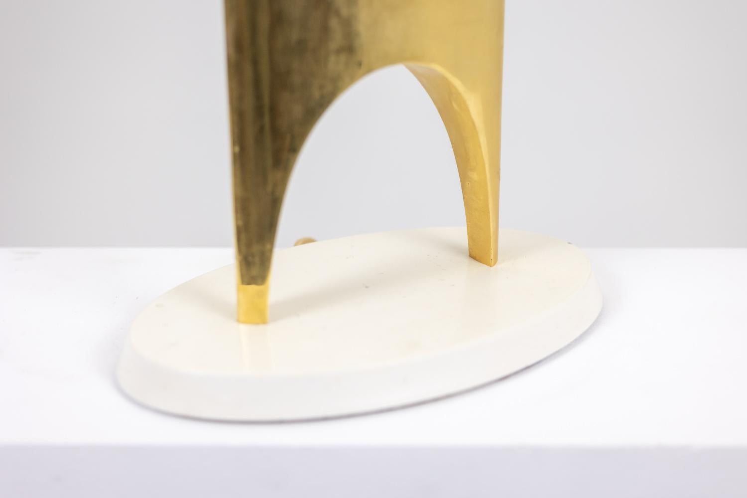 Lampe en forme de H en bronze doré. 20e siècle. en vente 1