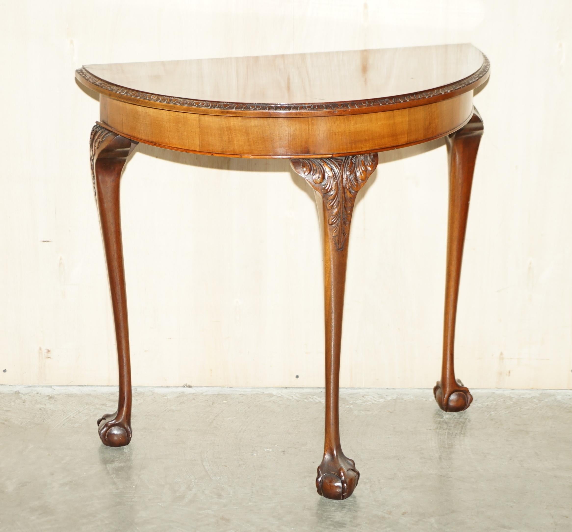 We are delighted to offer for sale this lovely circa 1880-1900 burr walnut demi lune console table with Claw & Ball legs.

A very good looking and well made piece, made in the Regency style however it is late Victorian. The legs are beautifully
