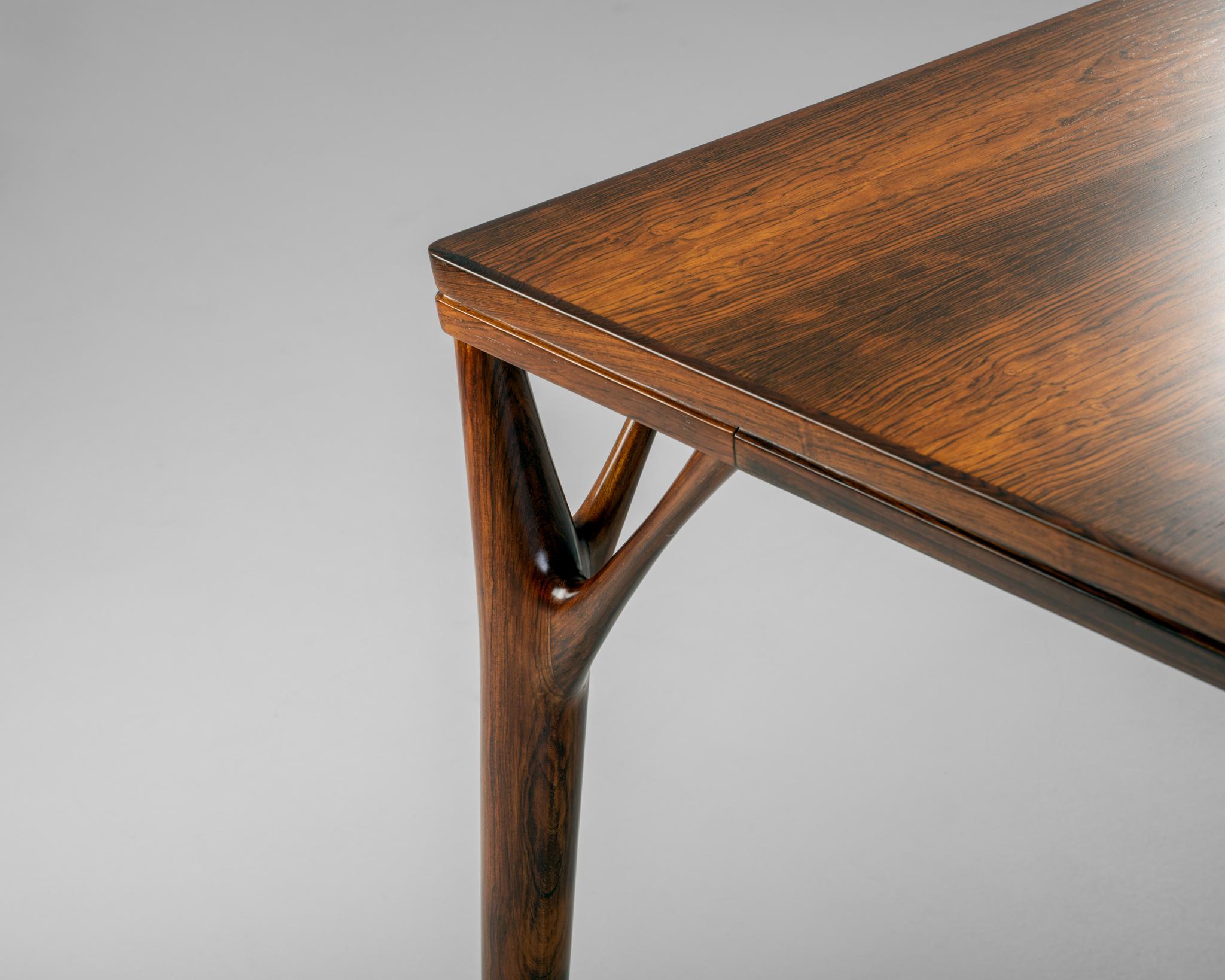 H. Sigh & Son Rosewood Dining Table, Denmark c1960 For Sale 4