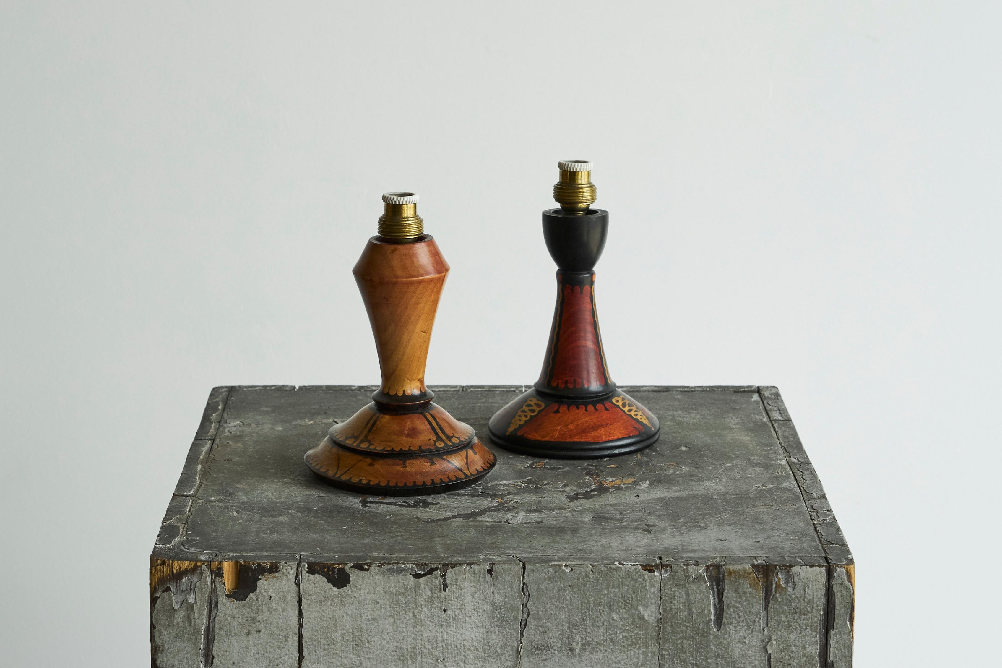 Néerlandais H. Steinpatz Paire de lampes de table de l'école d'Amsterdam peintes à la main, années 1920 en vente