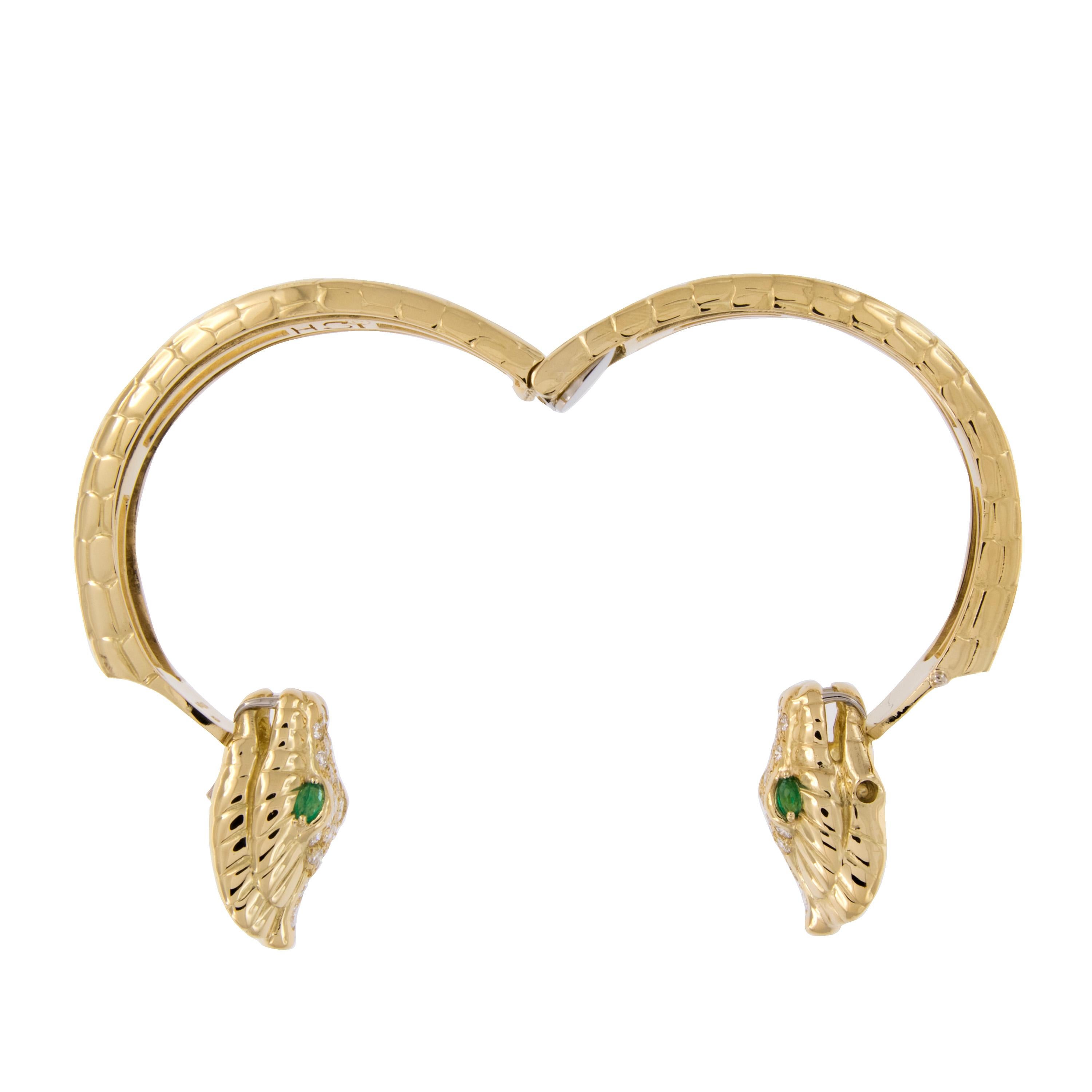 H. Bracciale a forma di serpente in oro 18 carati, diamanti e smeraldi di Steppenjay In condizioni ottime in vendita a Troy, MI