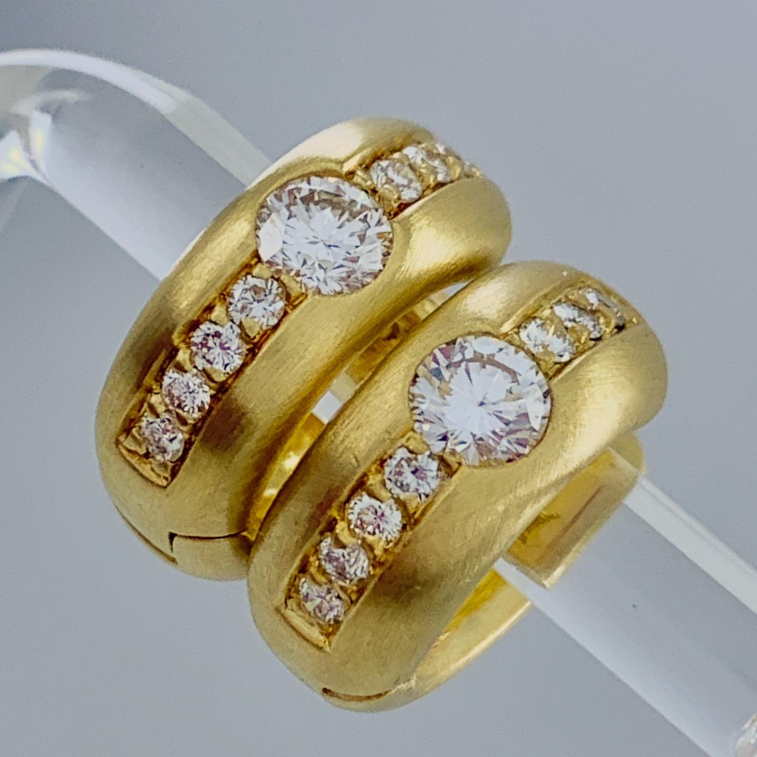 Contemporary H. Stern 0.64 Carat Diamond Huggie Hoop Earrings in Brushed 18 Karat Yellow Gold