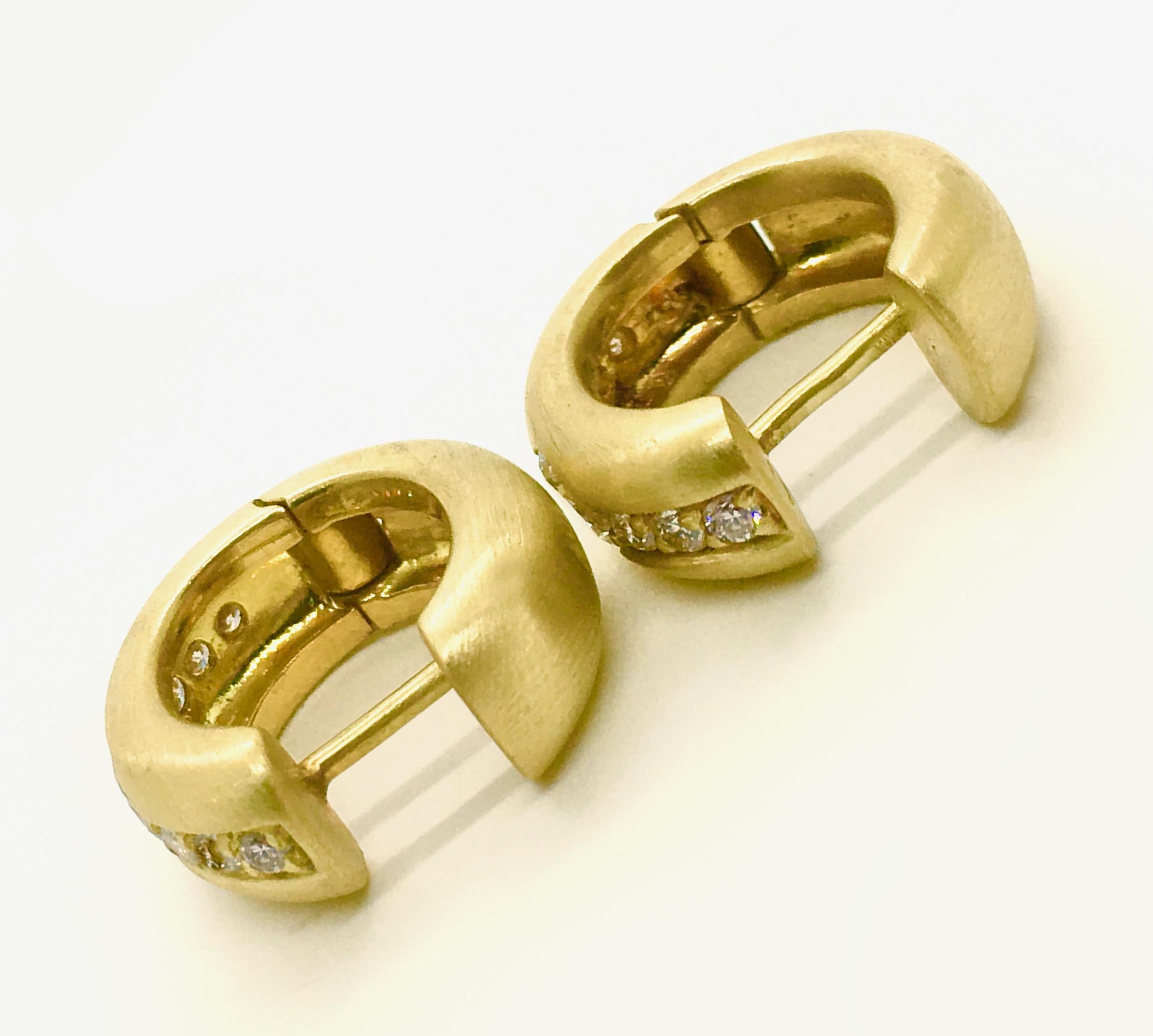Women's H. Stern 0.64 Carat Diamond Huggie Hoop Earrings in Brushed 18 Karat Yellow Gold