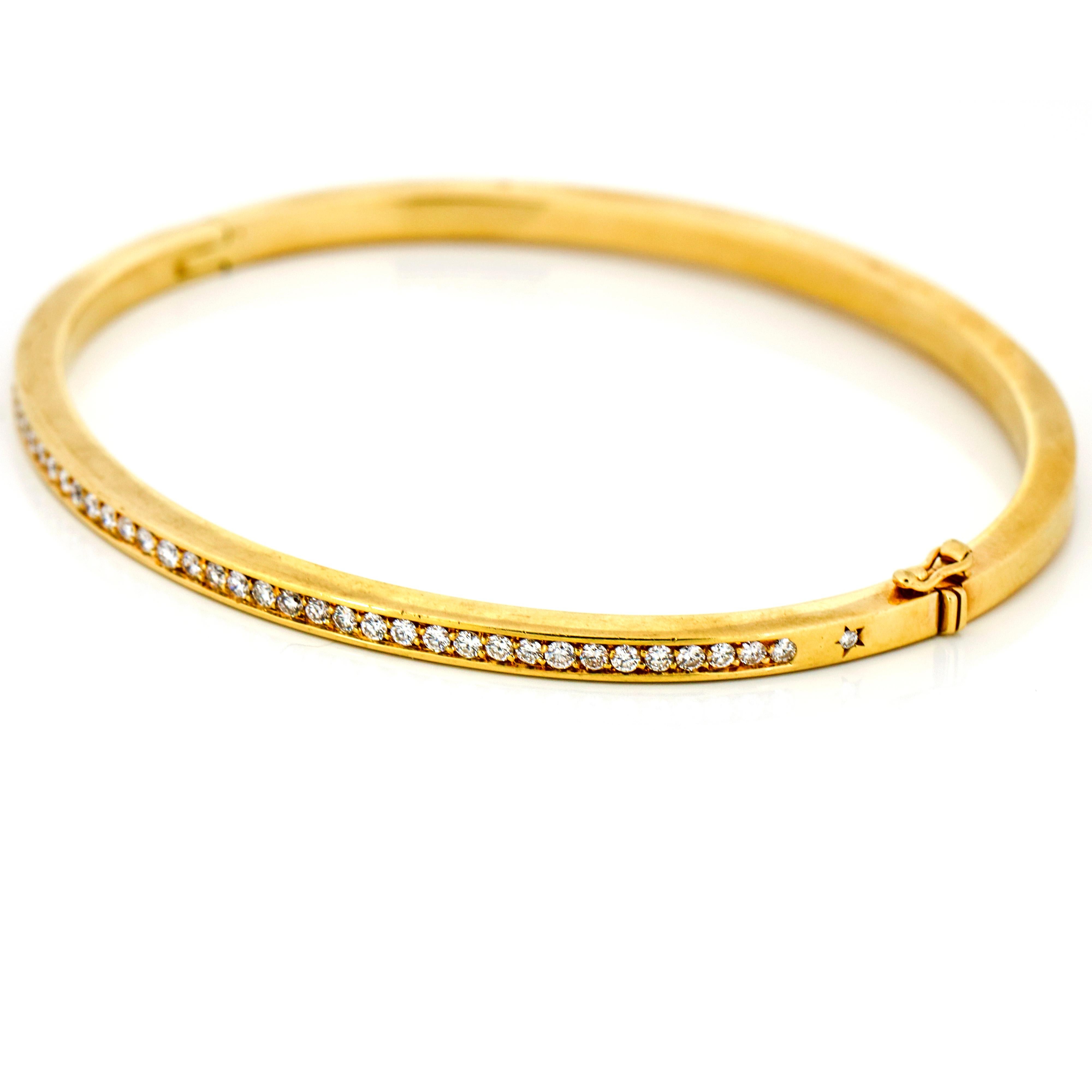 H. Stern 1.00 Carat 18 Karat Yellow Gold Diamond Bangle Bracelet For Sale 1
