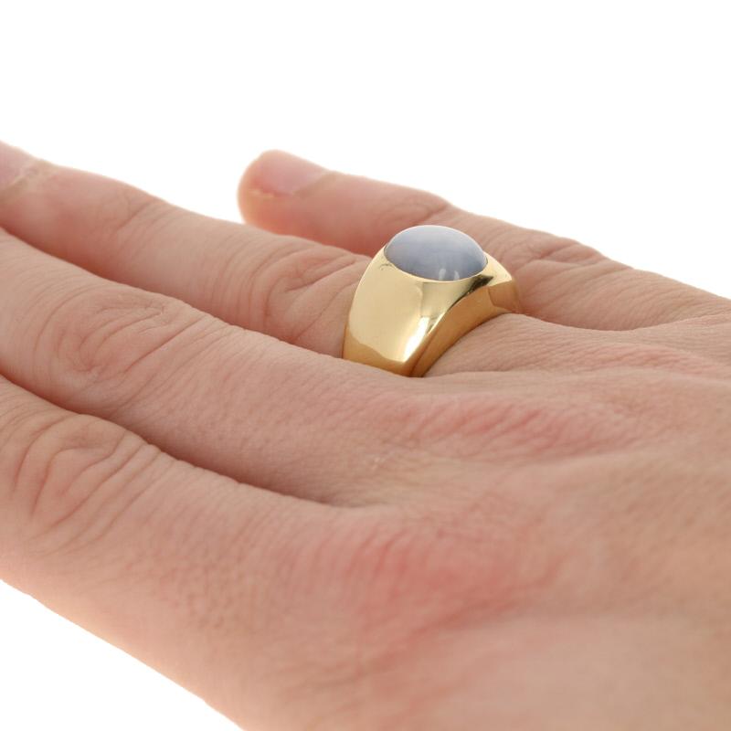 H. Stern, bague en or jaune 18 carats avec saphir étoilé taille cabochon ovale 12,40 carats en vente 1