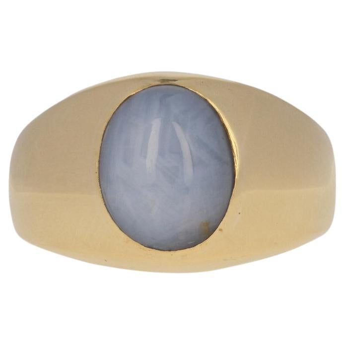 H. Stern 12.40ct Oval Cabochon Cut Star Sapphire Ring - 18k Yellow Gold Signet