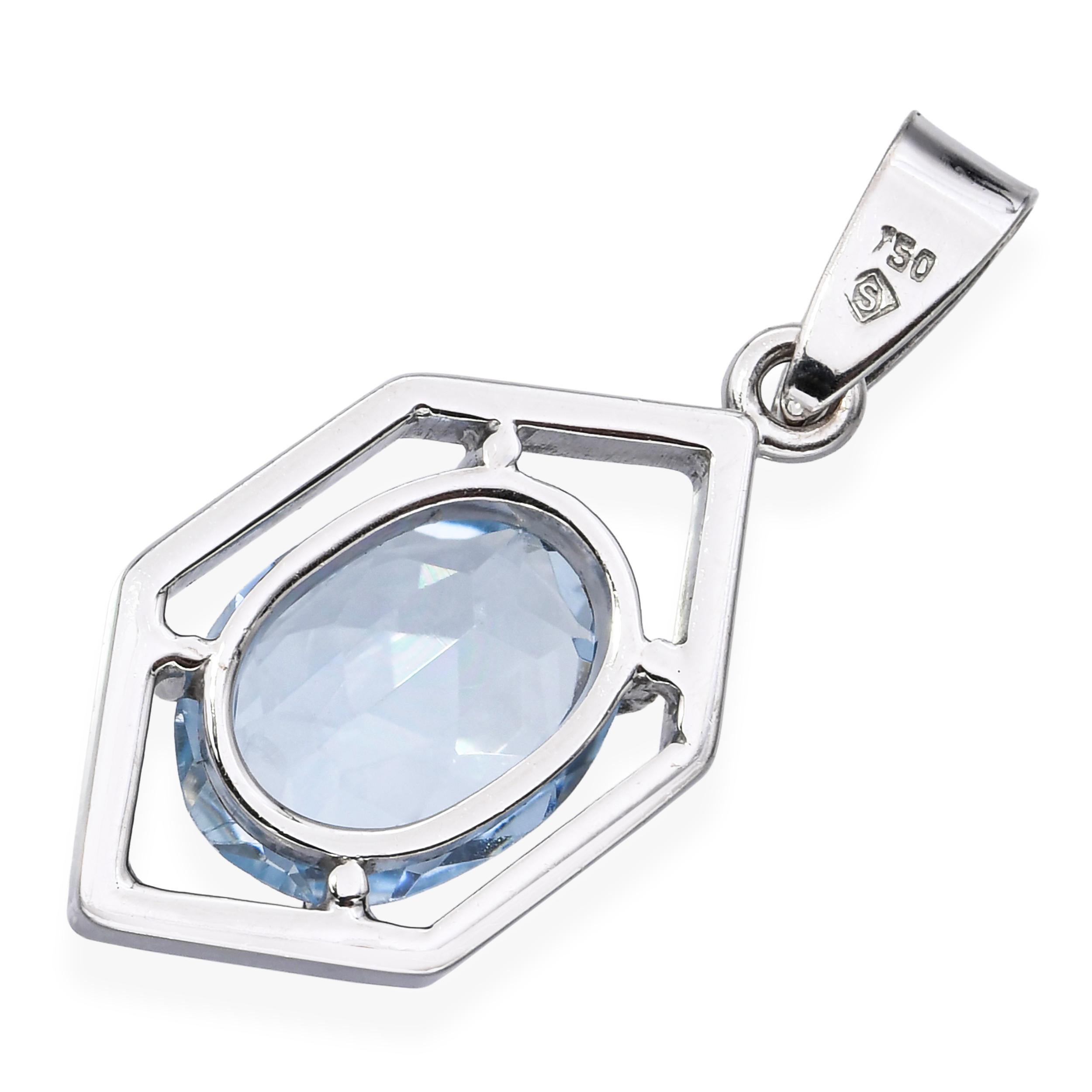 H. Stern Pendentif en or blanc 18k 1,51ct aigue-marine Bon état - En vente à New York, NY