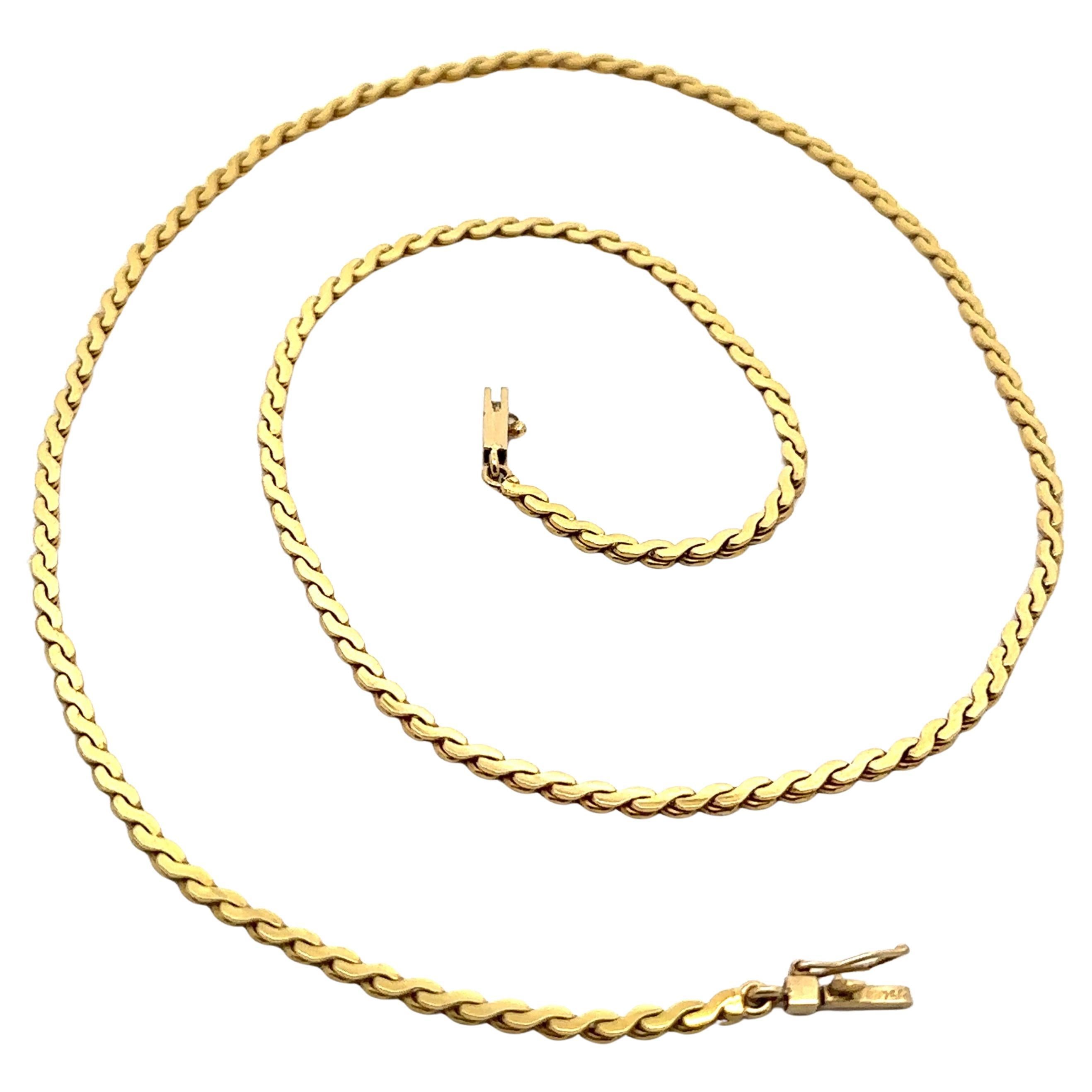 H. Stern 18k Yellow Gold 17" S Link Chain Necklace w/ Push Clasp
Safety Latch