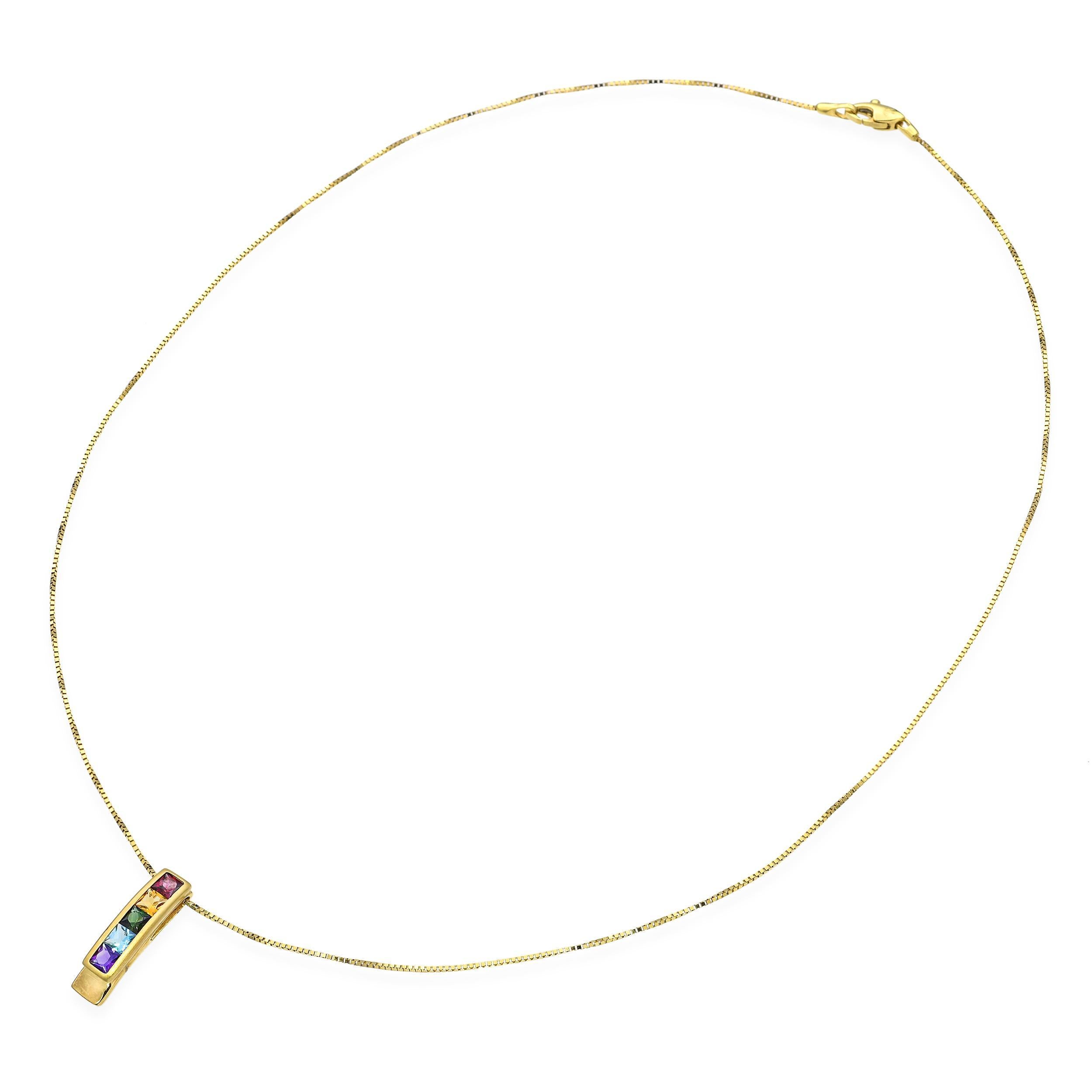 Diese lebhafte H Stern-Halskette besteht aus einem eleganten, geschwungenen Barren-Anhänger in 18-karätigem Gelbgold, der mit einem Regenbogen aus kanalgefassten Edelsteinen wie Amethyst, Blautopas, Turmalin, Citrin und Granat verziert ist. Die