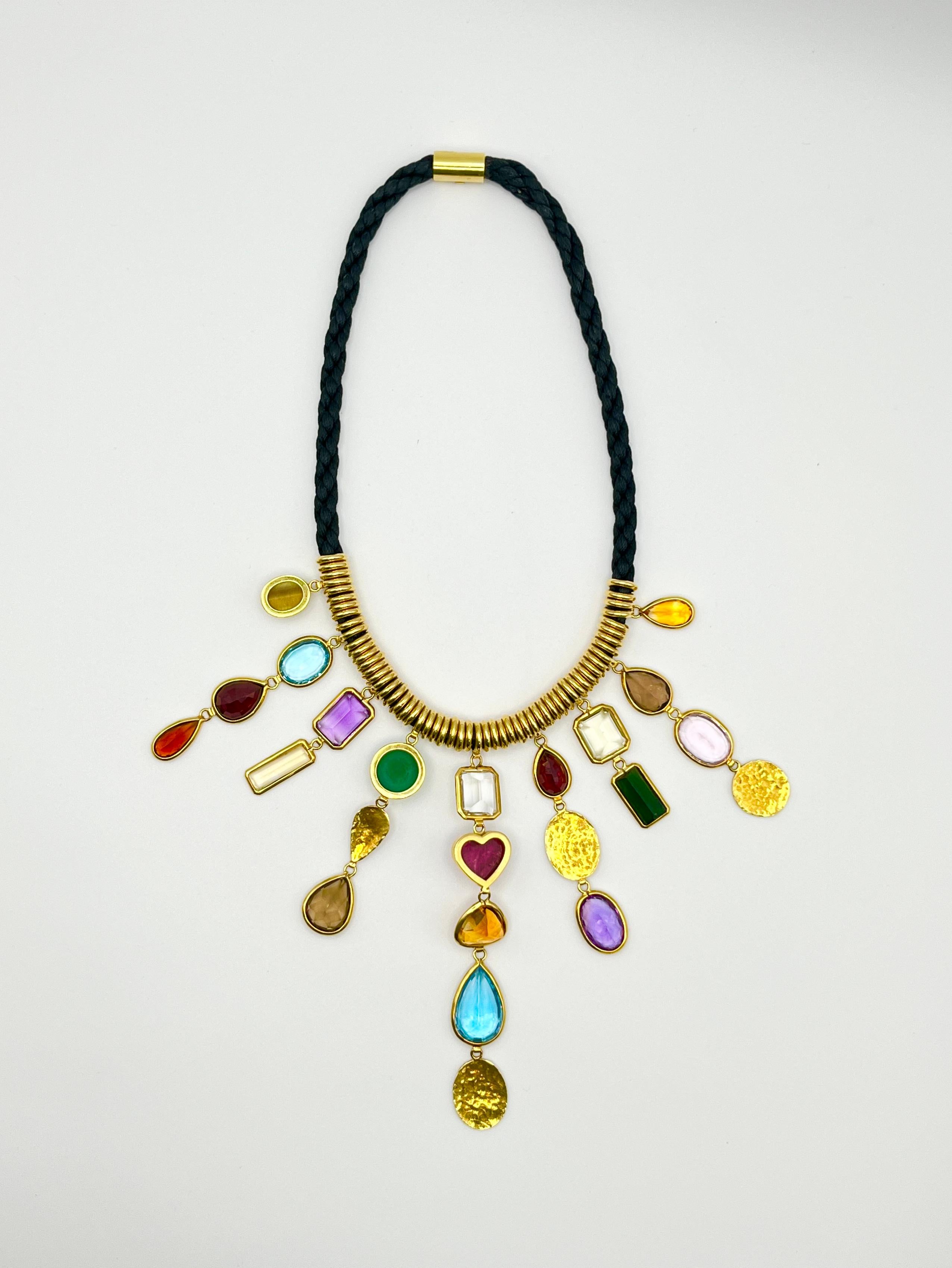 H. Stern Collana con pietre preziose multicolori in oro giallo 18 carati in vendita 4