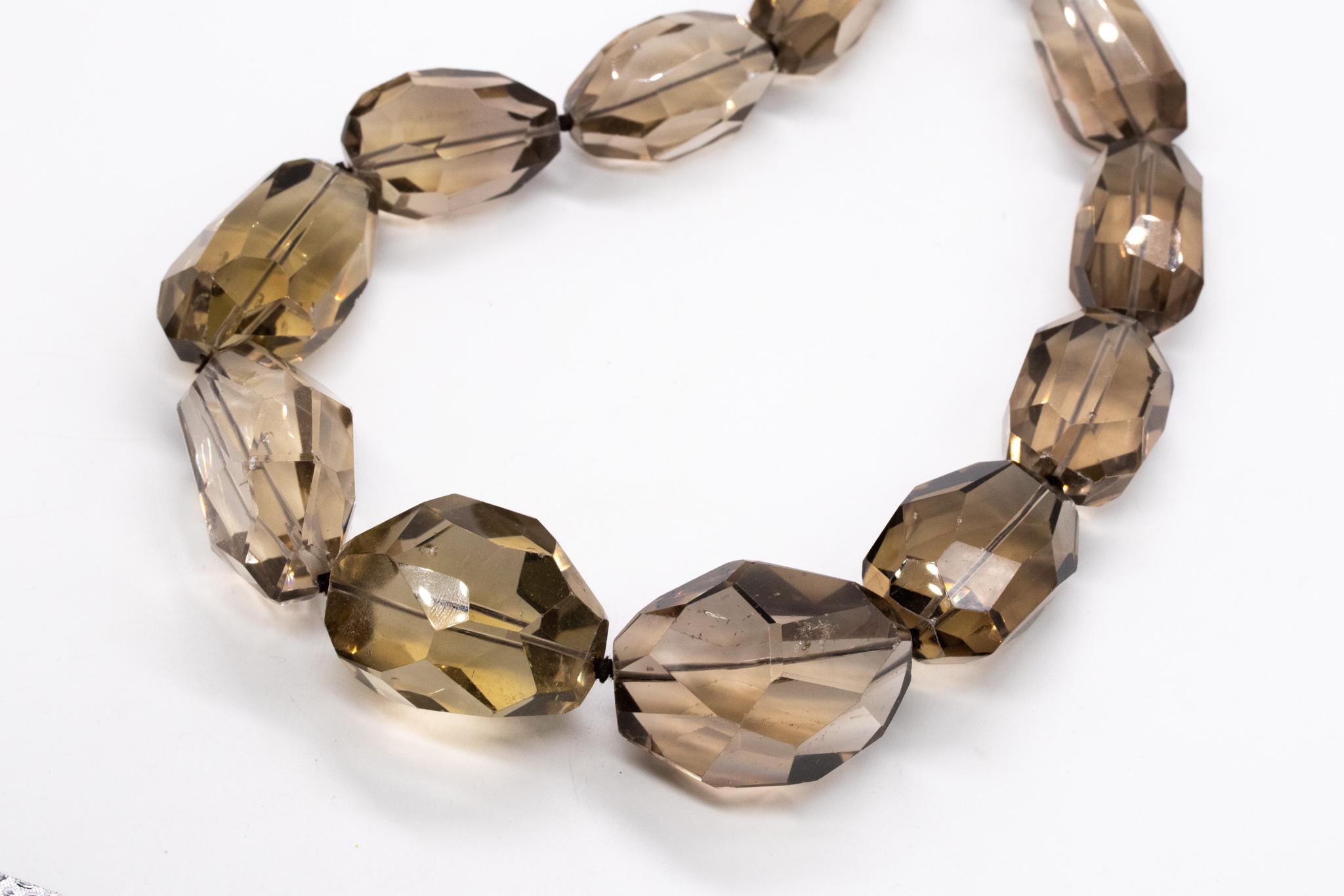 H. Stern 18Kt Gold Massive Necklace with 2550 Ctw Faceted Greenish Smokey Quartz In Excellent Condition For Sale In Miami, FL