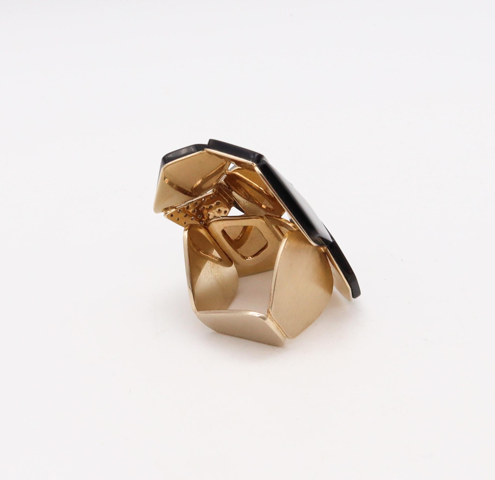 Brilliant Cut H. Stern 1980 Diane Von Furstenberg Geometric Ring In 18Kt Gold Diamonds & Onyx For Sale