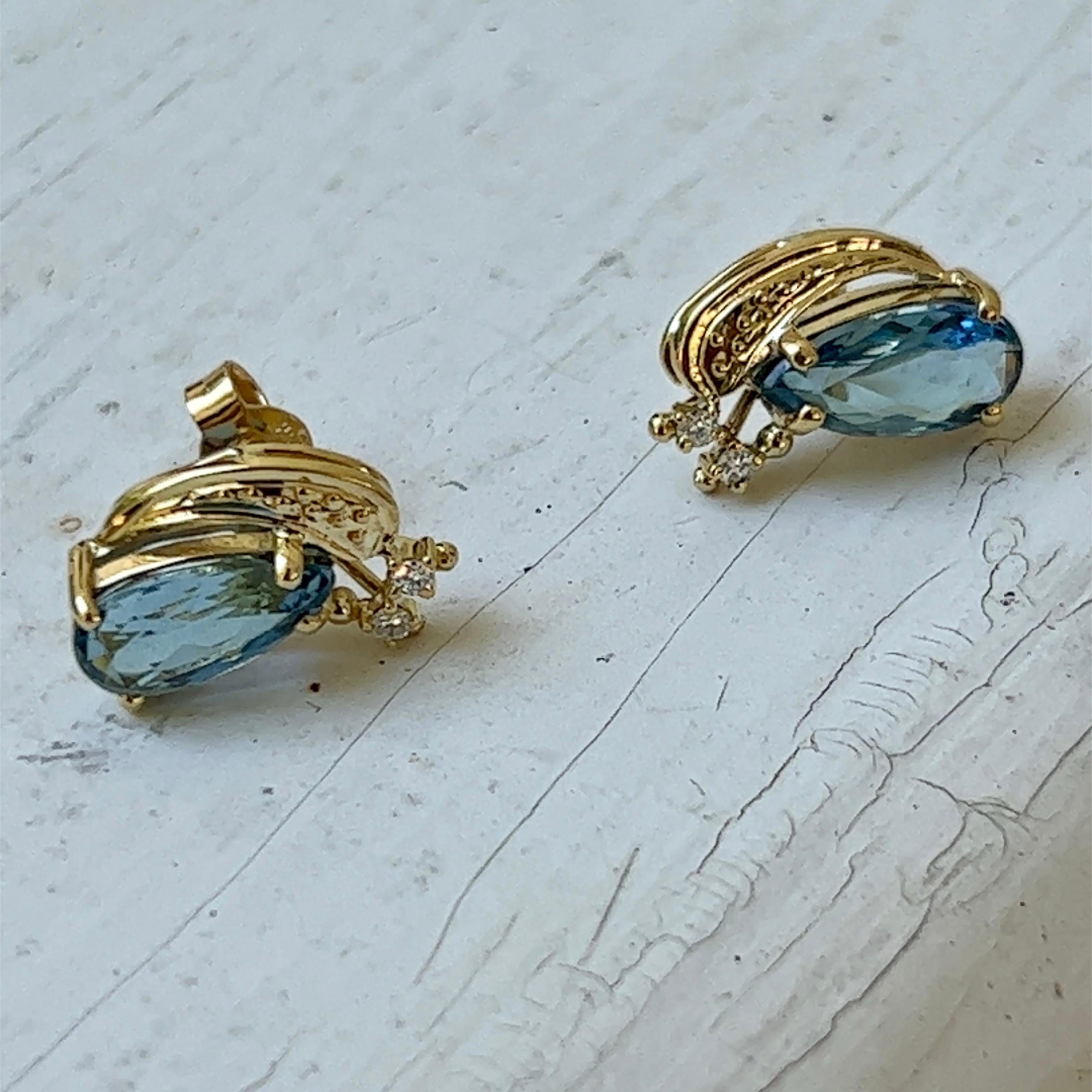 Women's or Men's H. Stern Aquamarine and Diamond Earrings in 18K Yellow Gold