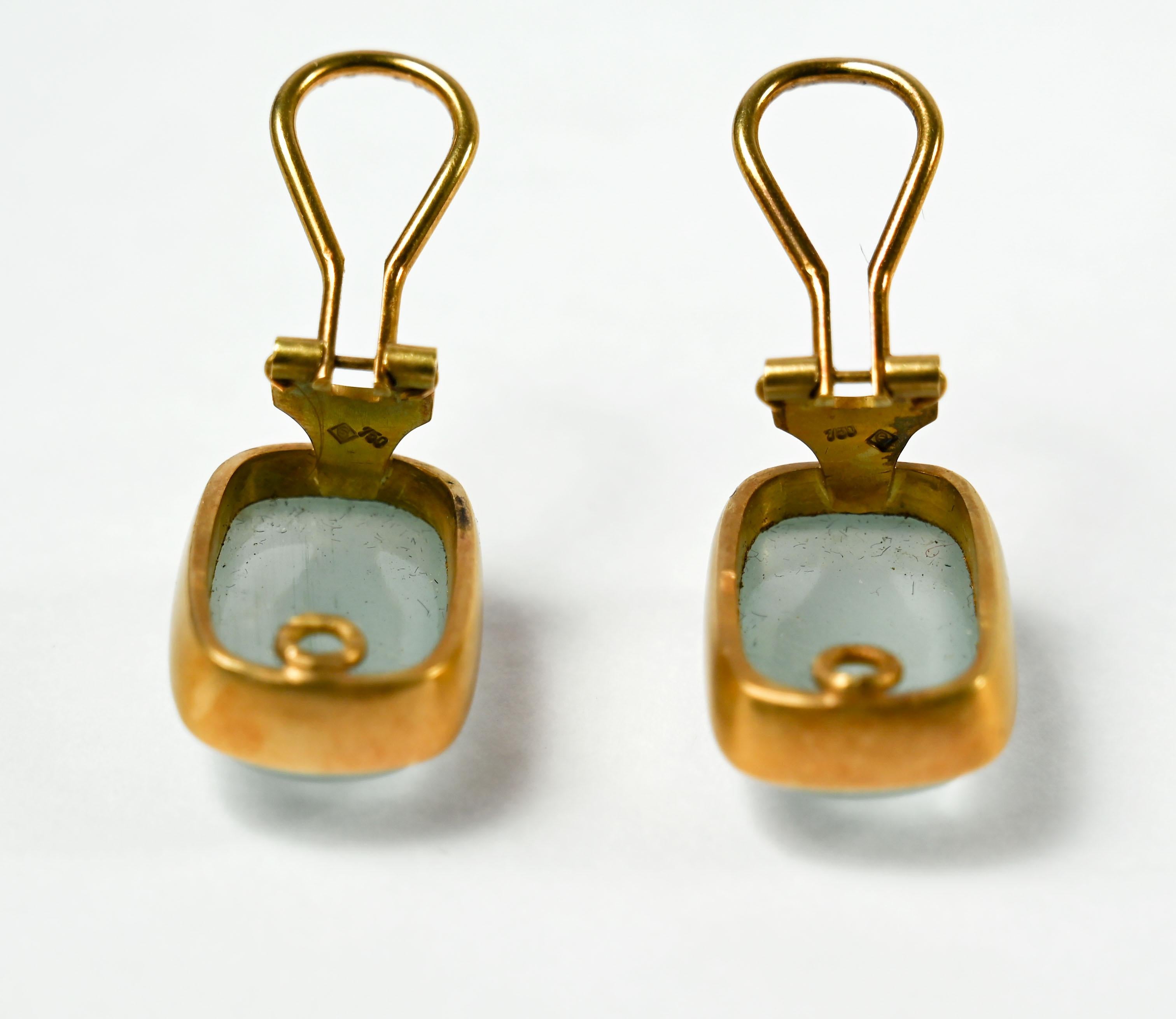 H. Stern Chryoprase Gold Earrings In Excellent Condition For Sale In Darnestown, MD