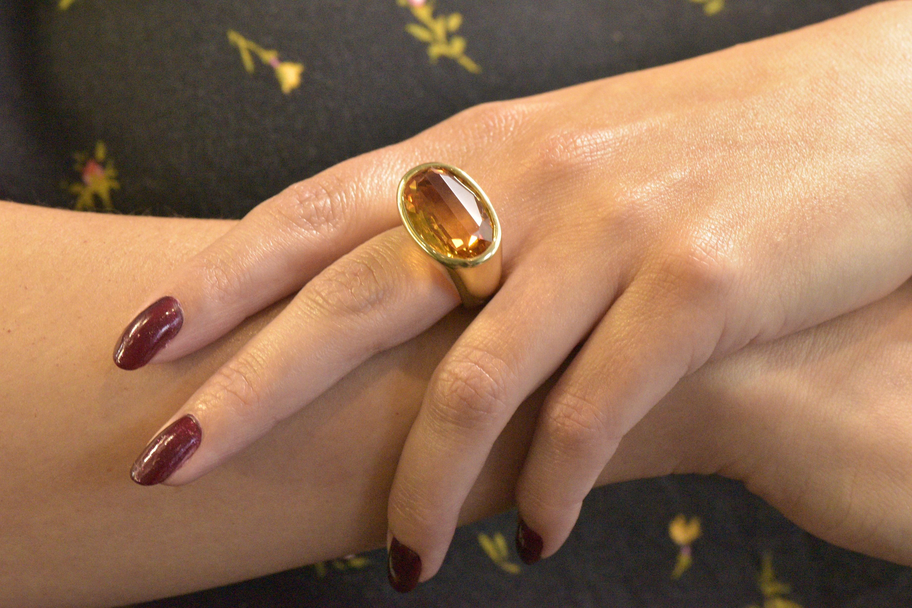 H. Stern Citrine and 18 Karat Gold Ring 3