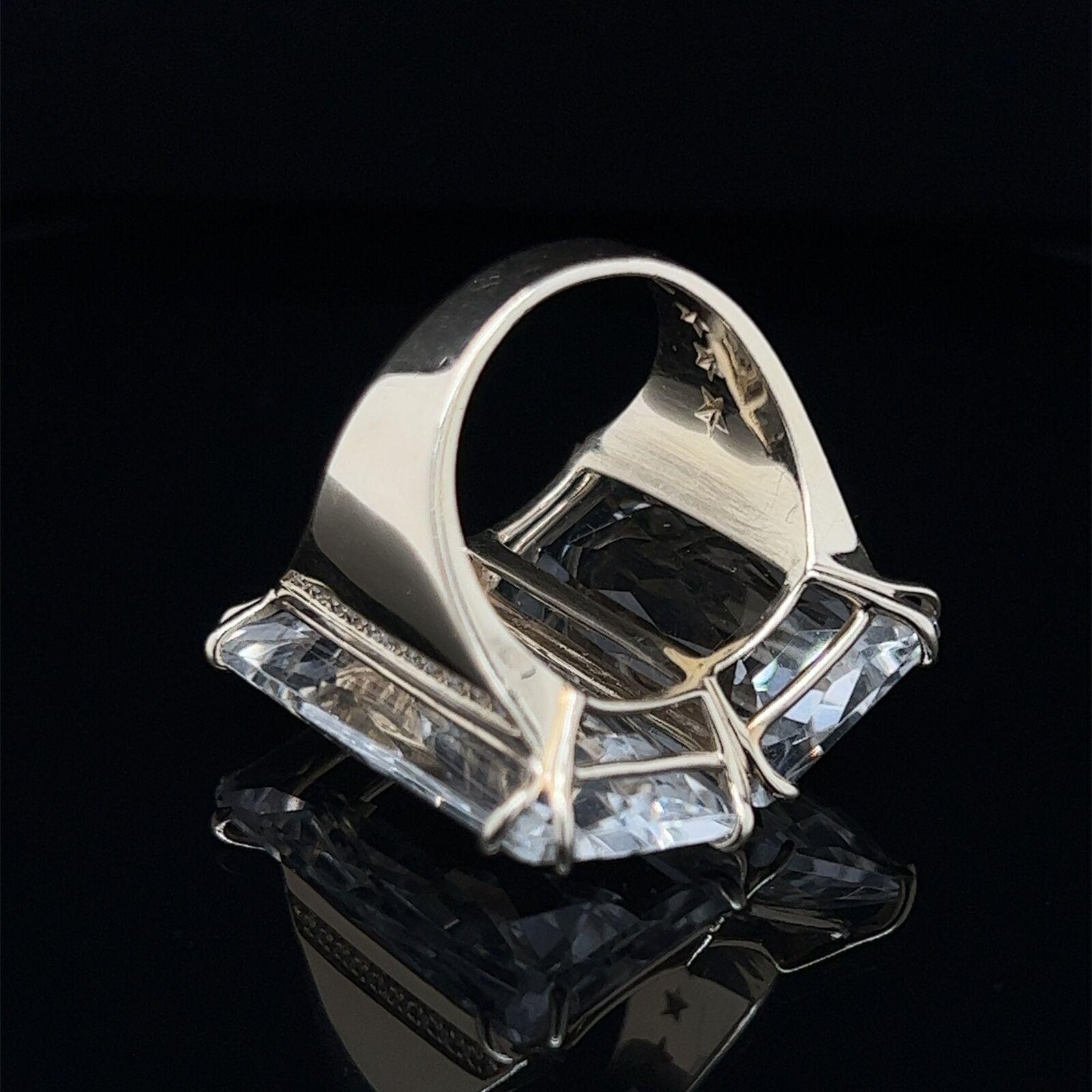 H. Stern Cobblestone Bague carrée en or jaune 18k cristal de roche et diamants en vente 4