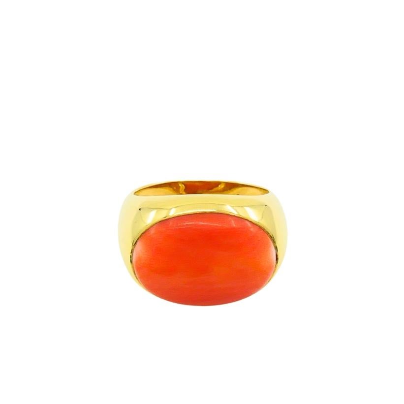 H. Stern Anello di corallo in oro 18k Gioielli d'epoca In condizioni ottime in vendita a Beverly Hills, CA