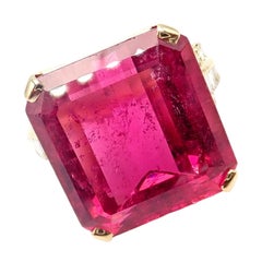 H. Stern Diamond Large Pink Tourmaline Yellow Gold Statement Ring