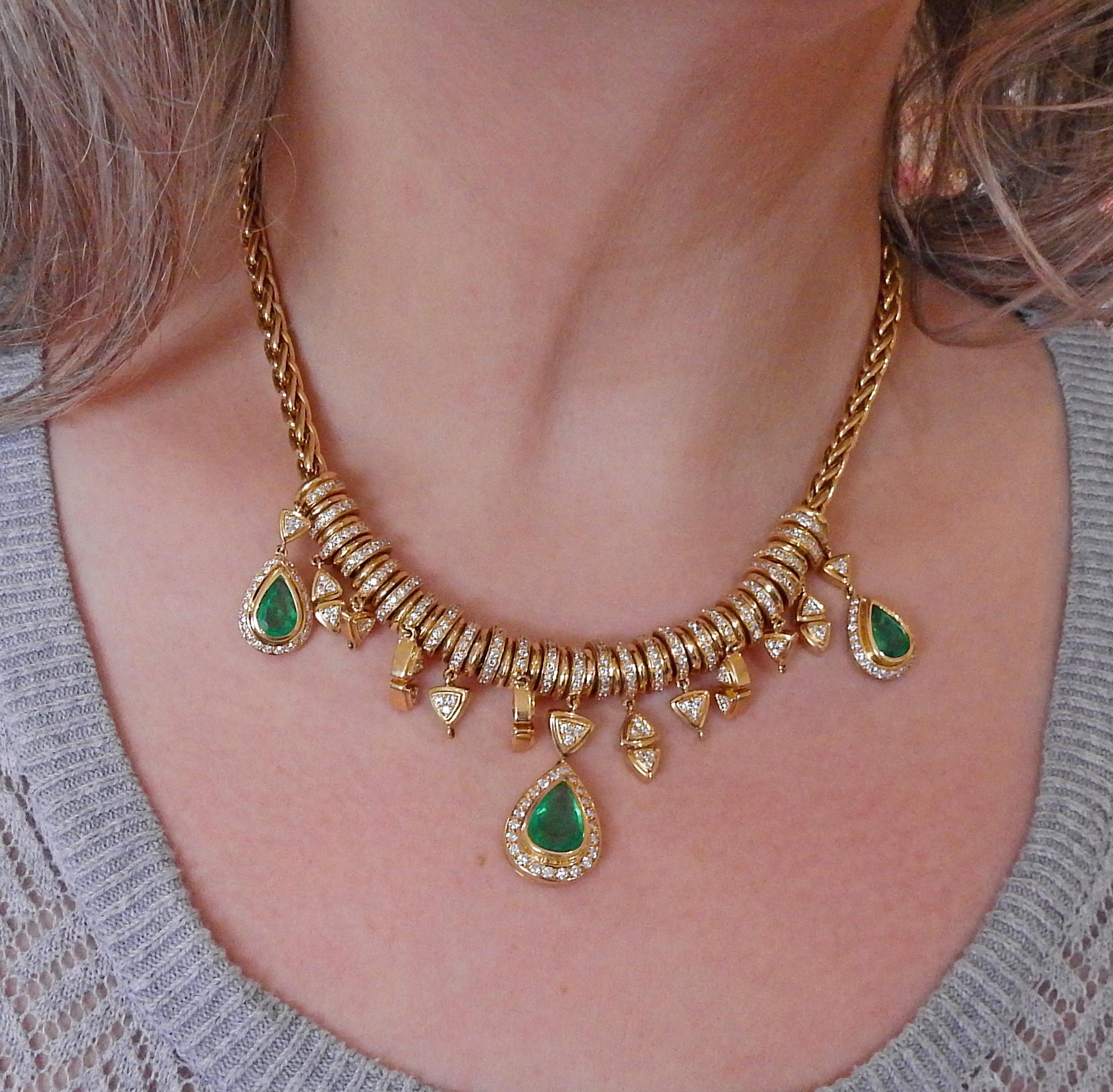 H Stern Emerald Diamond Gold Pendant Necklace 2