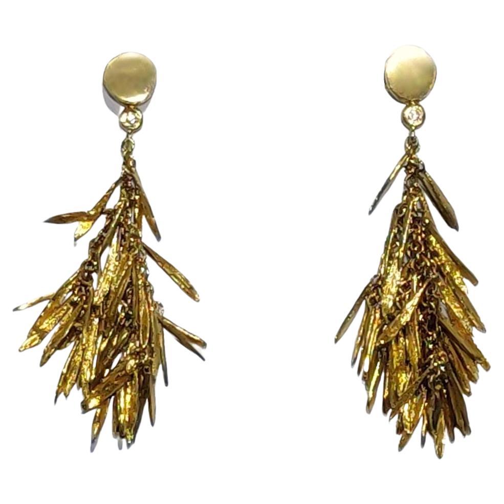 H. Stern Feathers Brushed Gold Earrings with Diamonds For Sale