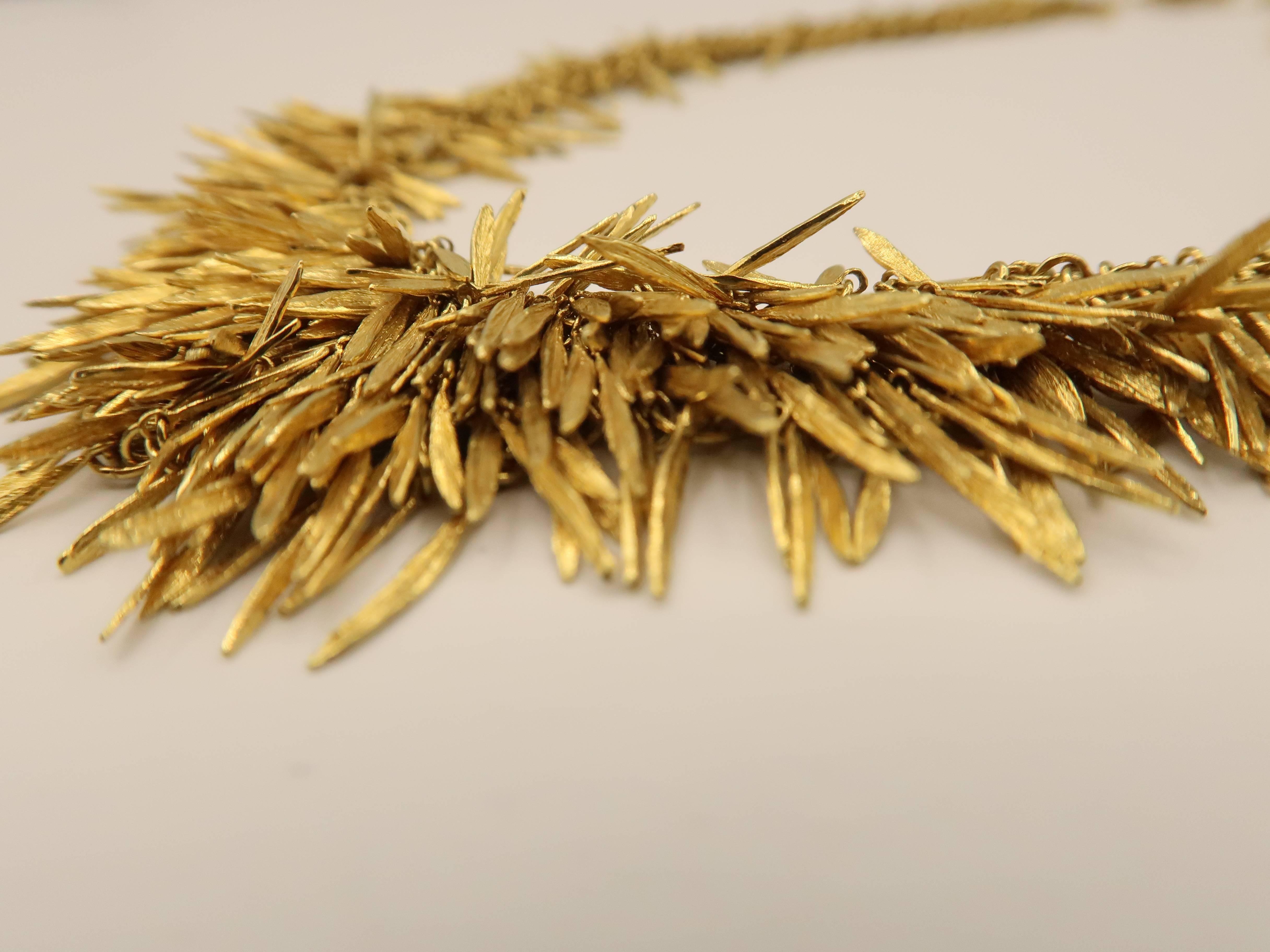 Brilliant Cut H. Stern Feathers Brushed Gold Necklace with Diamond