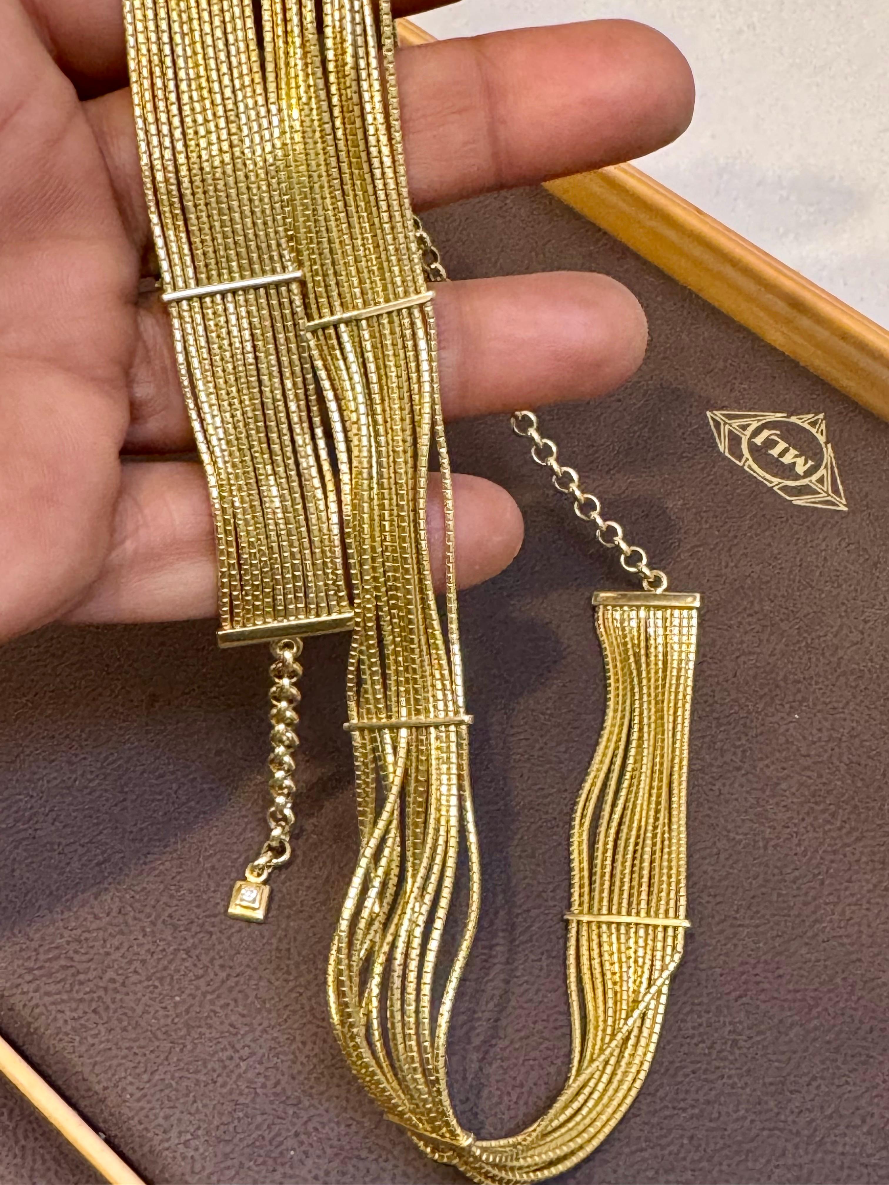 H. Collection'Stern Filamenti in oro 18KY Collana e Bracciale, 85 Gm In condizioni ottime in vendita a New York, NY