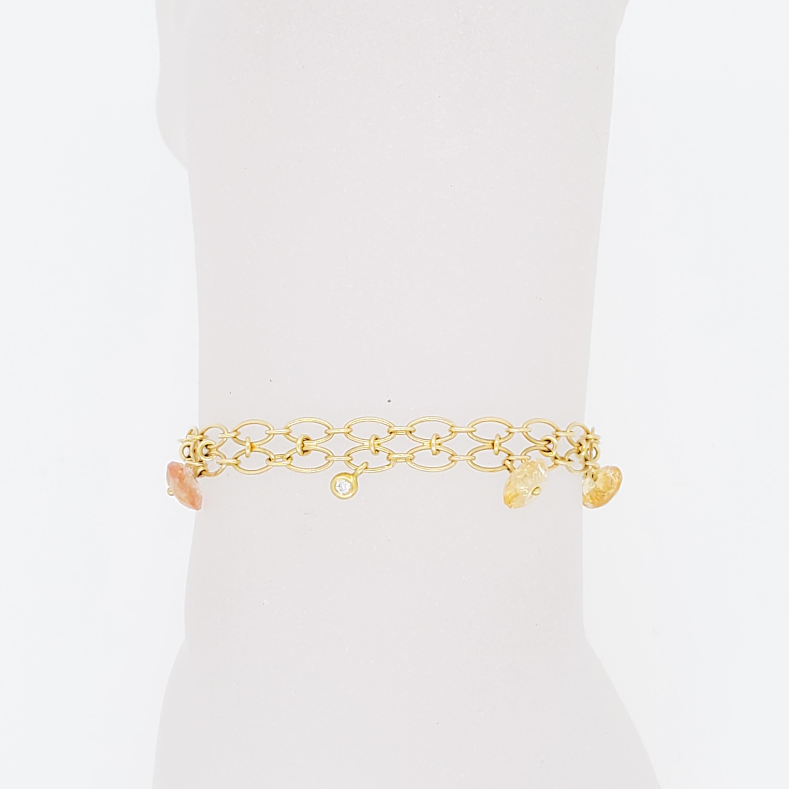 H. Stern Flower and Diamond Bracelet in 18k Yellow Gold In New Condition In Los Angeles, CA