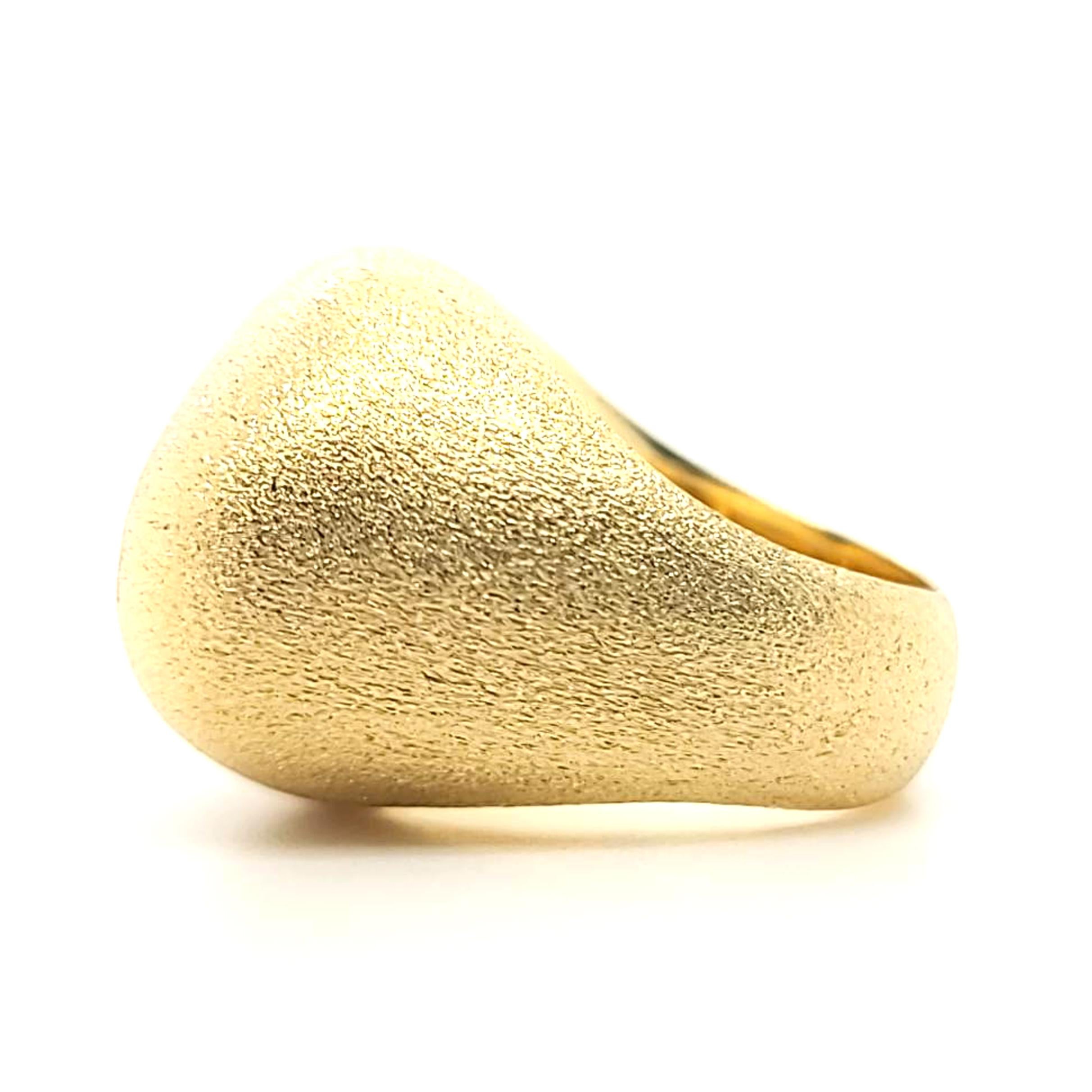 Women's H. Stern Golden Stones Dome Ring Yellow Gold For Sale