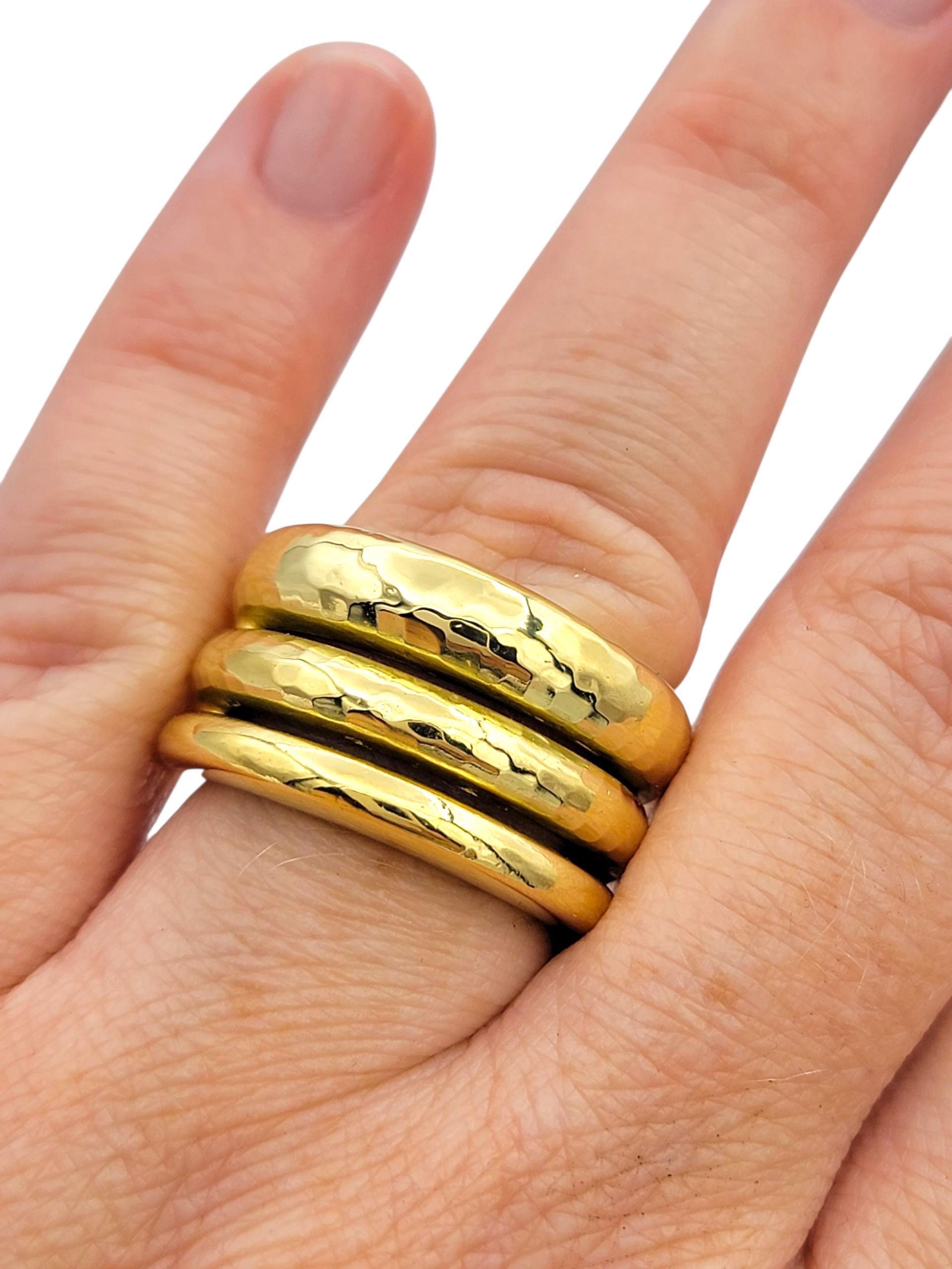 H. Stern Louise Wide Three Row Hammered Band Ring in 18 Karat Yellow Gold For Sale 3